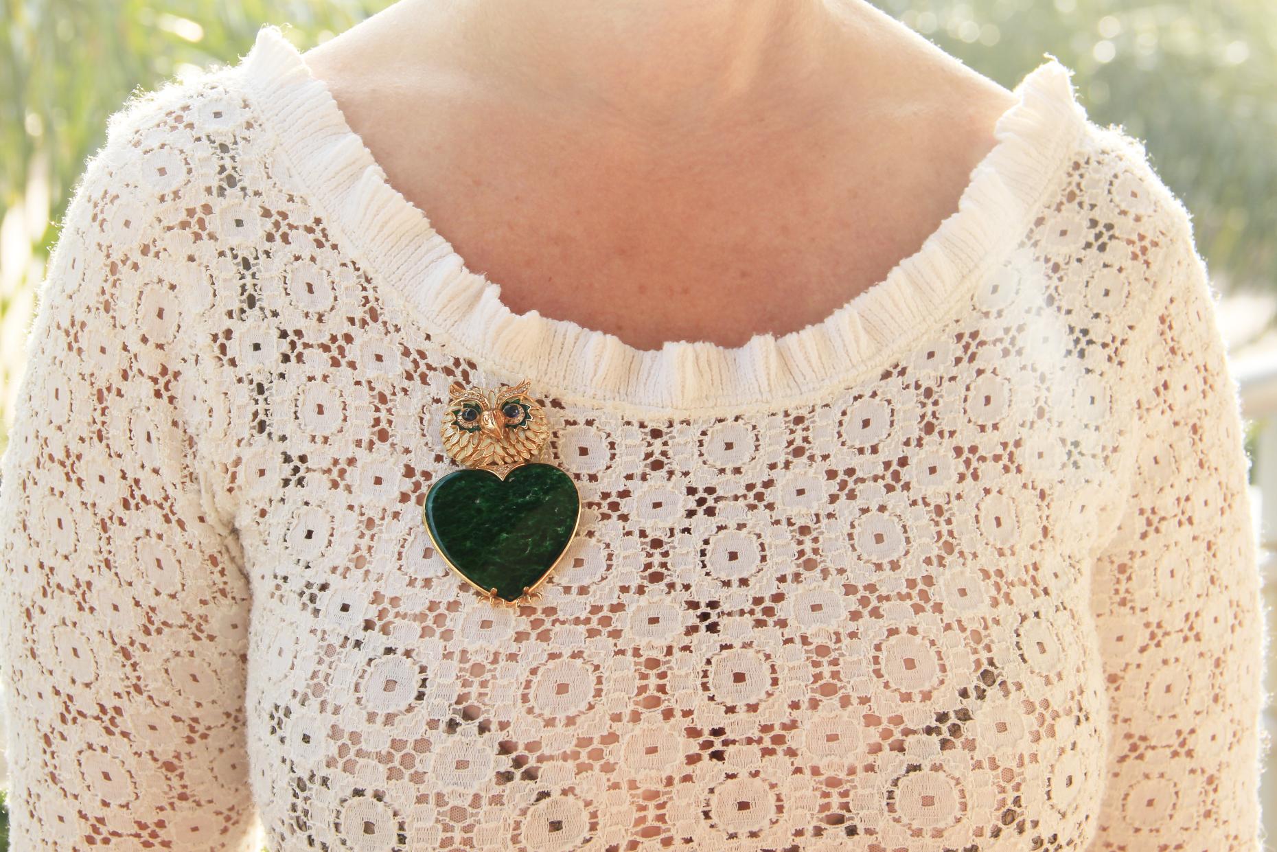 Handcraft Malachite Owl 18 Karat Yellow Gold Diamonds Brooch For Sale 3