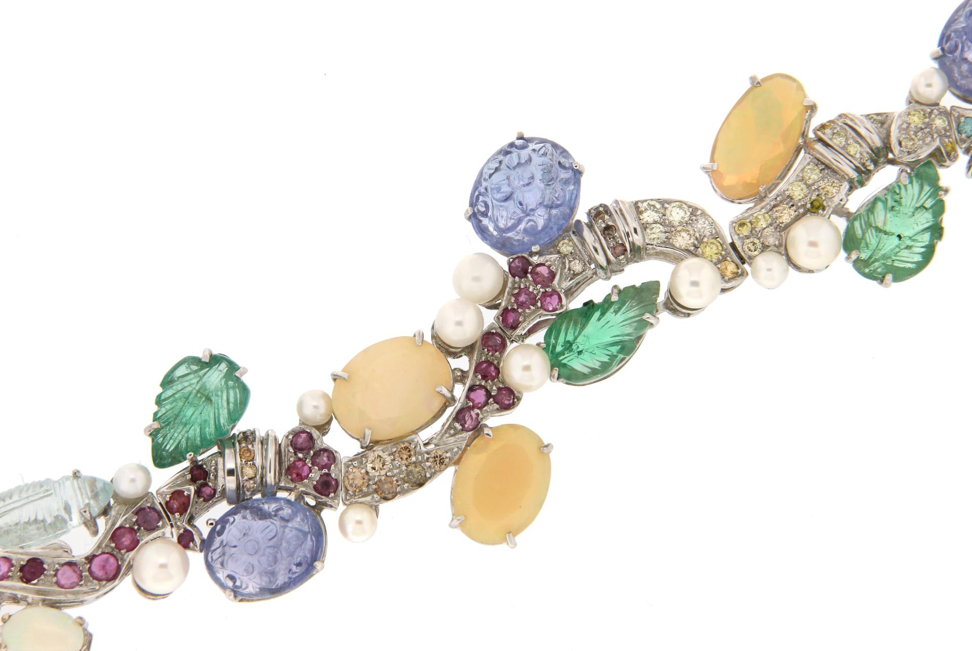 Artisan Bracelet manchette artisanal en or blanc 18 carats et diamants multicolores en vente