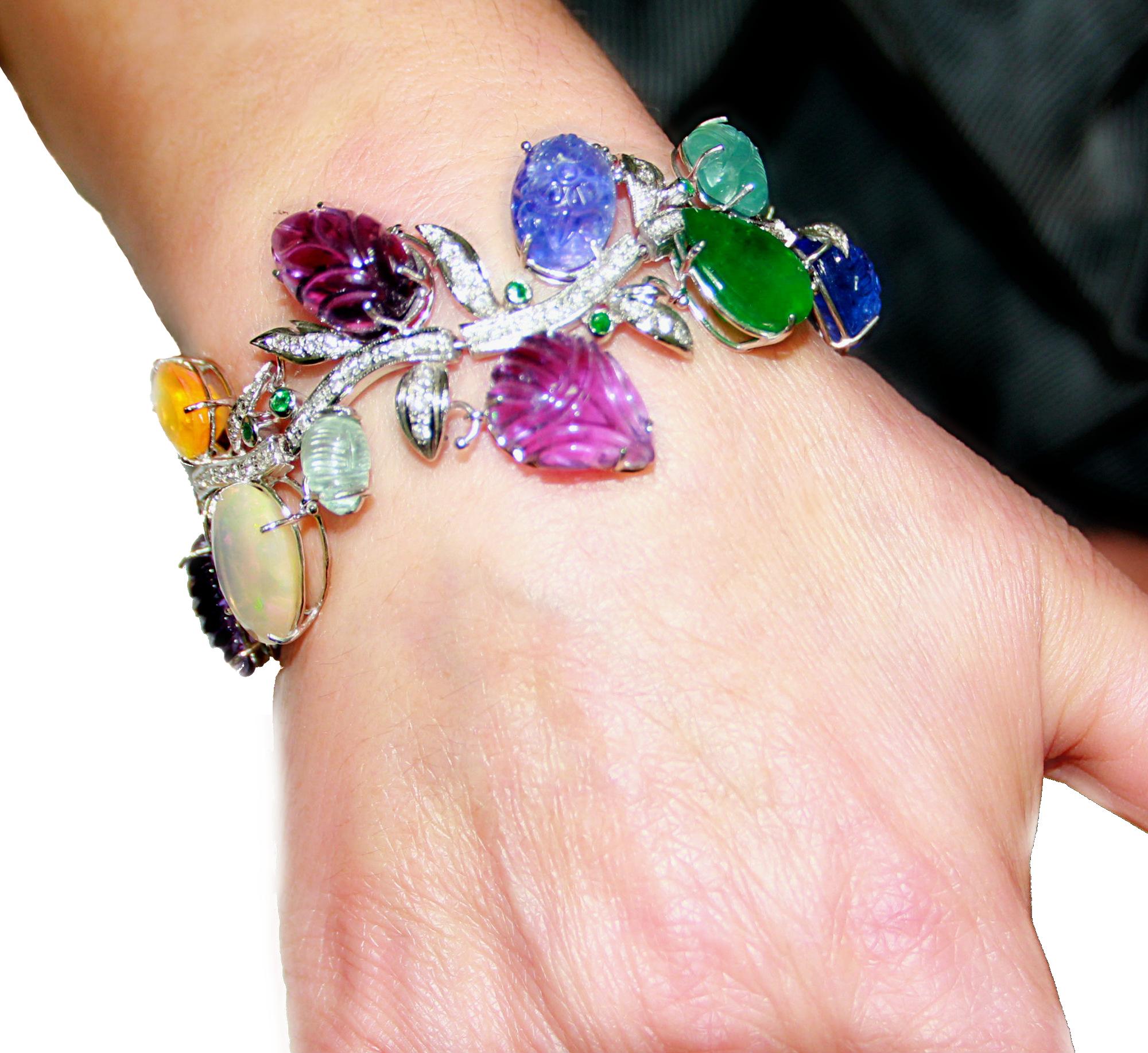 Bracciale artigianale con diamanti multicolore in oro bianco 18 carati in vendita 1