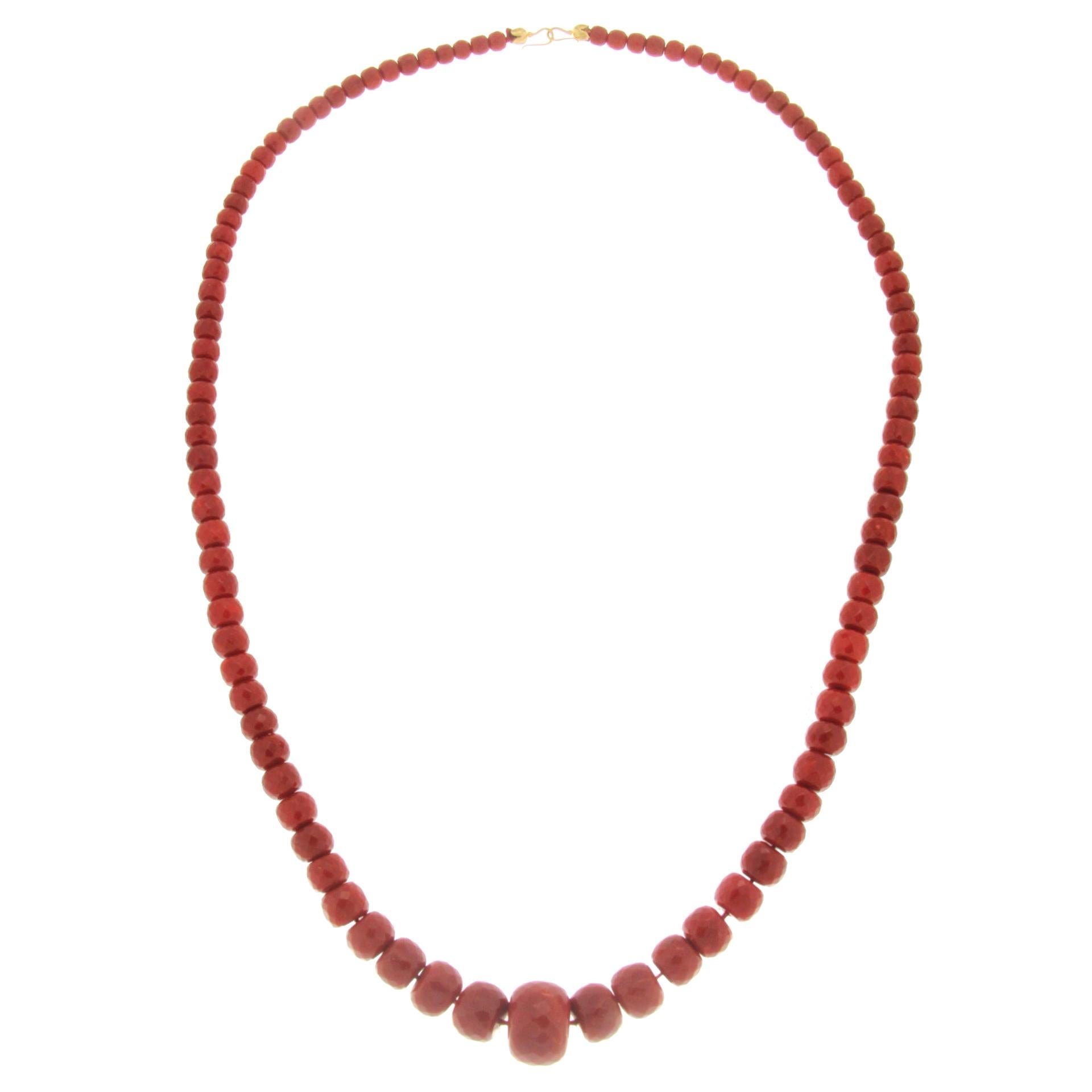 Handcraft Natural Aka Coral 18 Karat Yellow Gold Rope Necklace For Sale