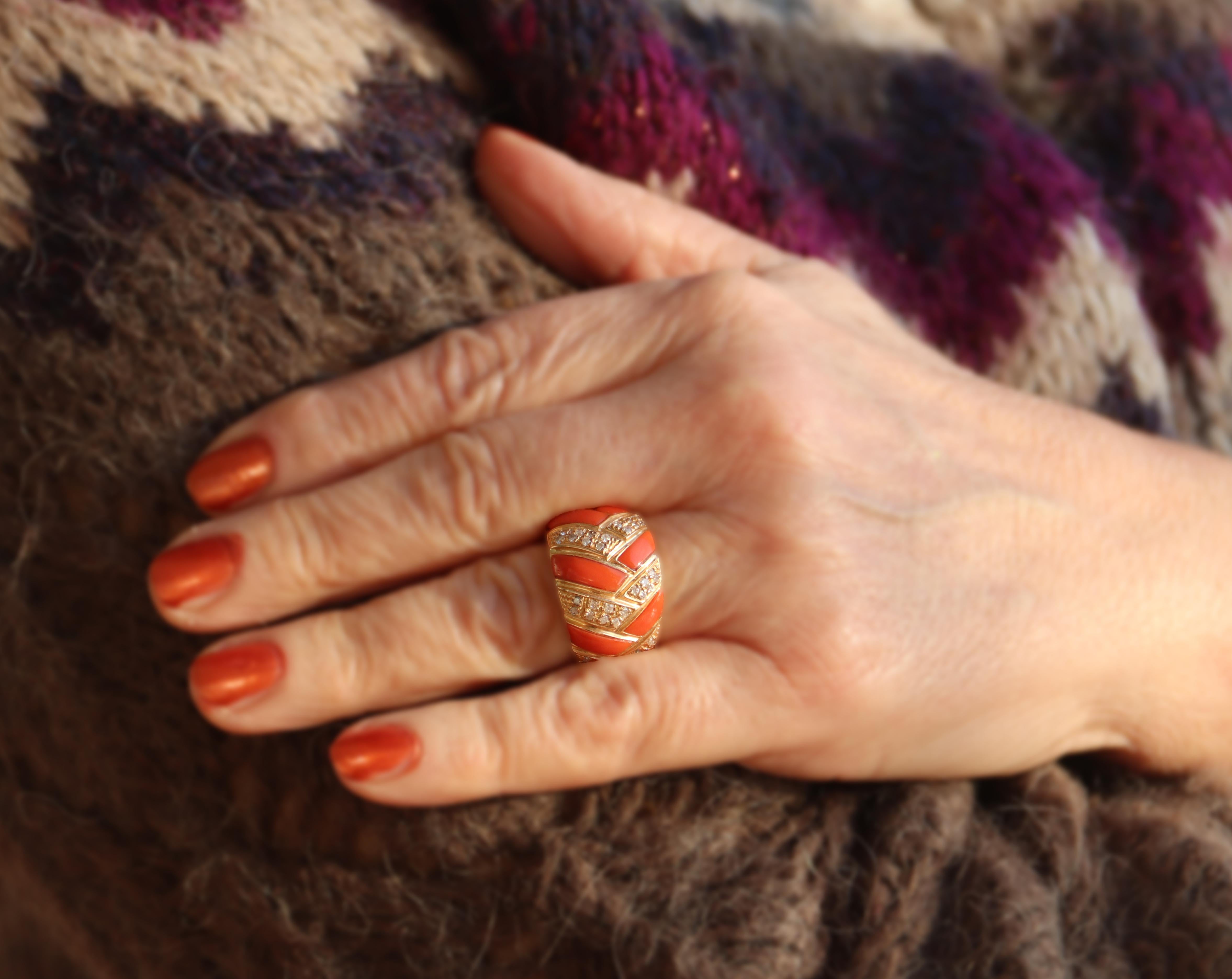 Handcraft Natural Coral 18 Karat Yellow Gold Diamonds Band Ring For Sale 2