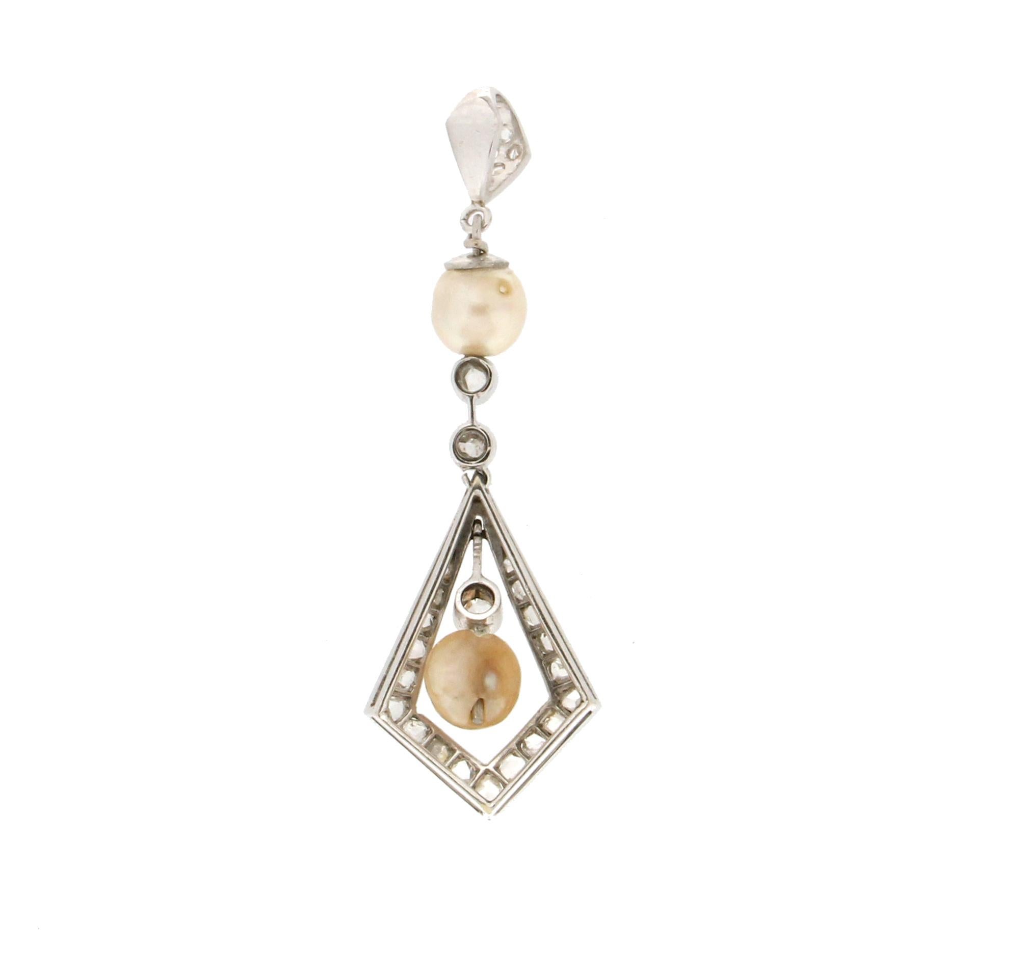 Handcraft Natural Pearl 18 Karat White Gold Rose Cut Pendant Necklace For Sale 1