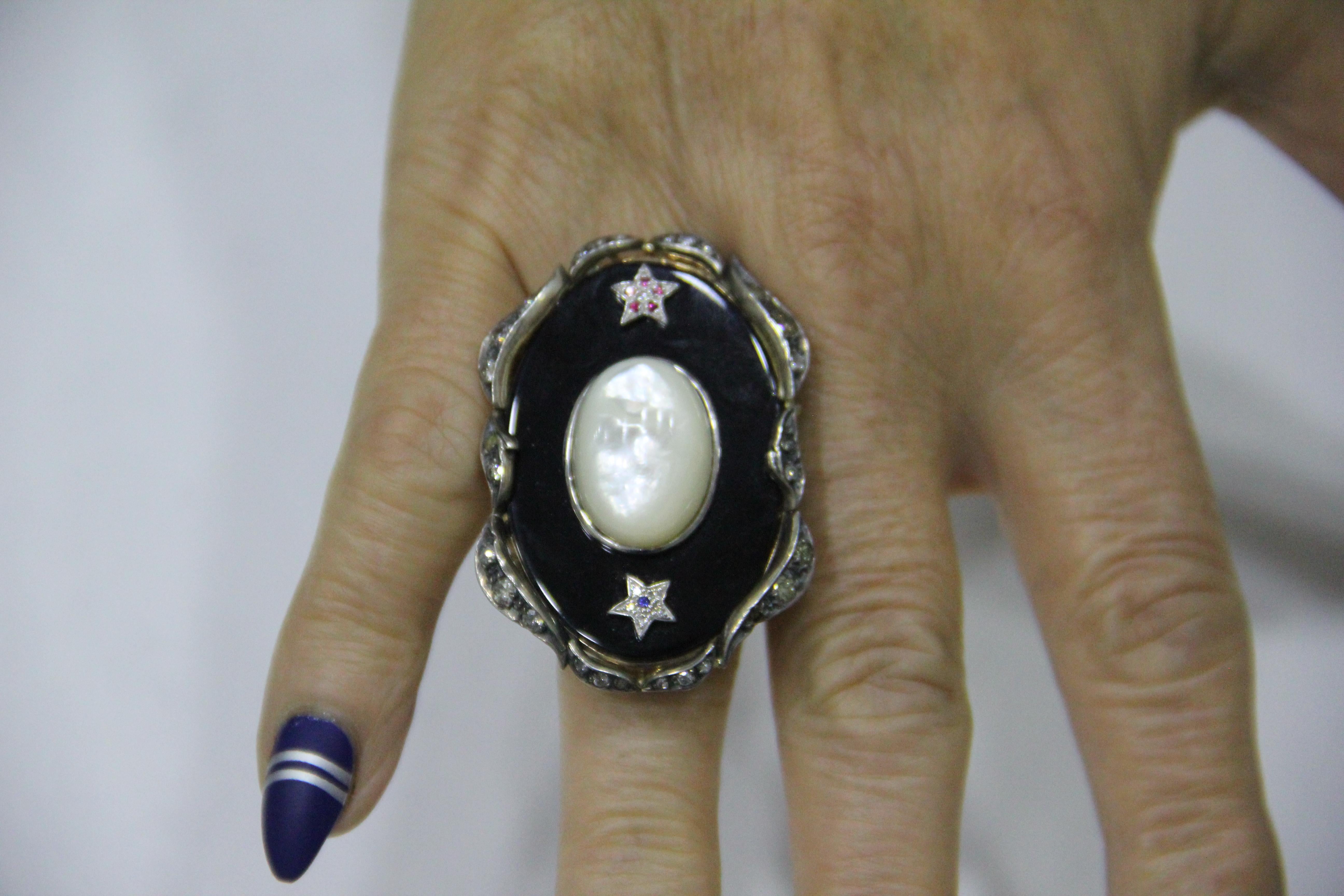 Handcraft Onyx 14 Karat Yellow Gold Mother of Pearl Diamonds Cocktail Ring For Sale 7