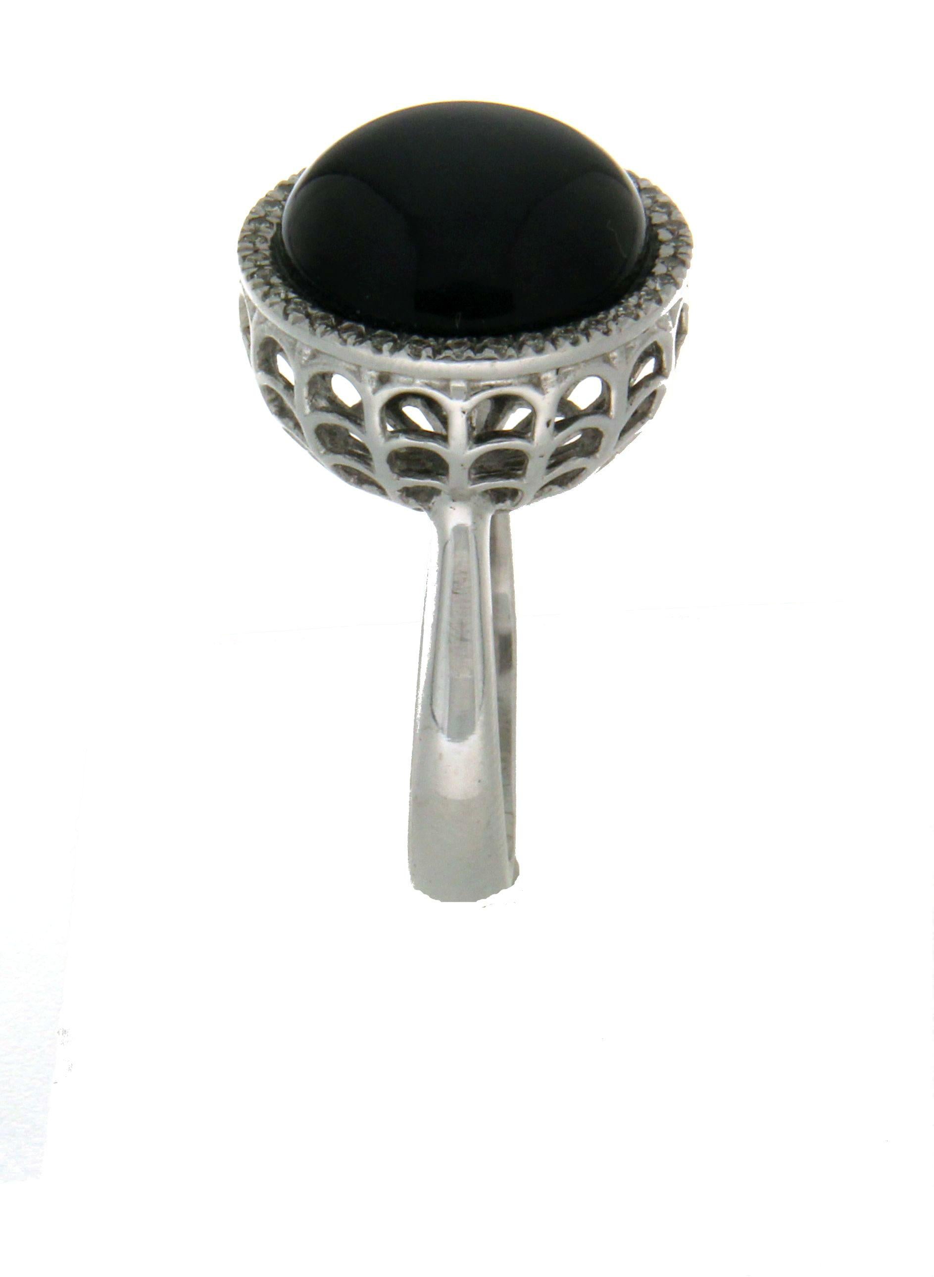 Handcraft Onyx 18 Karat White Gold Diamonds Cocktail Ring In New Condition In Marcianise, IT