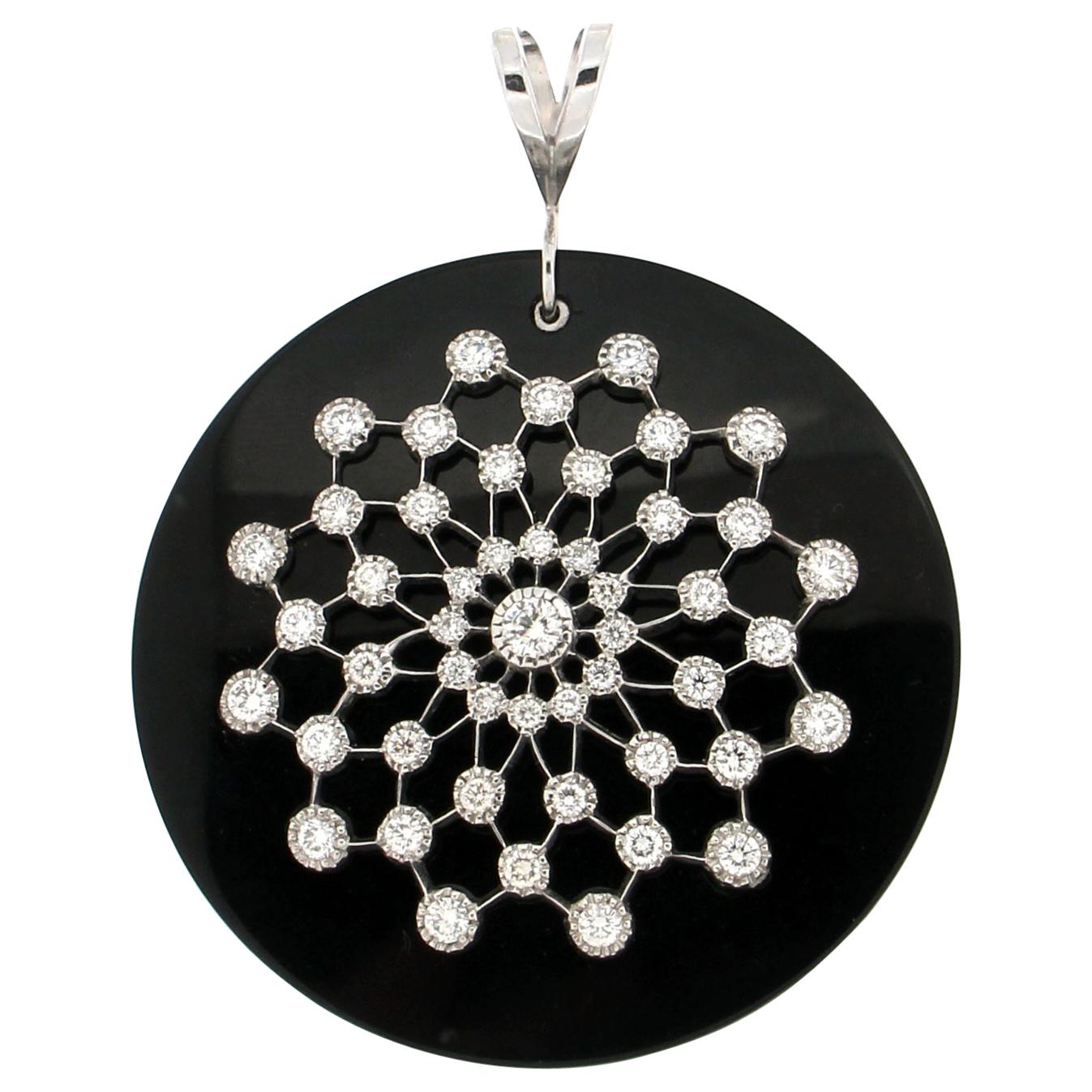 Handcraft Onyx 18 Karat White Gold Diamonds Pendant Necklace For Sale