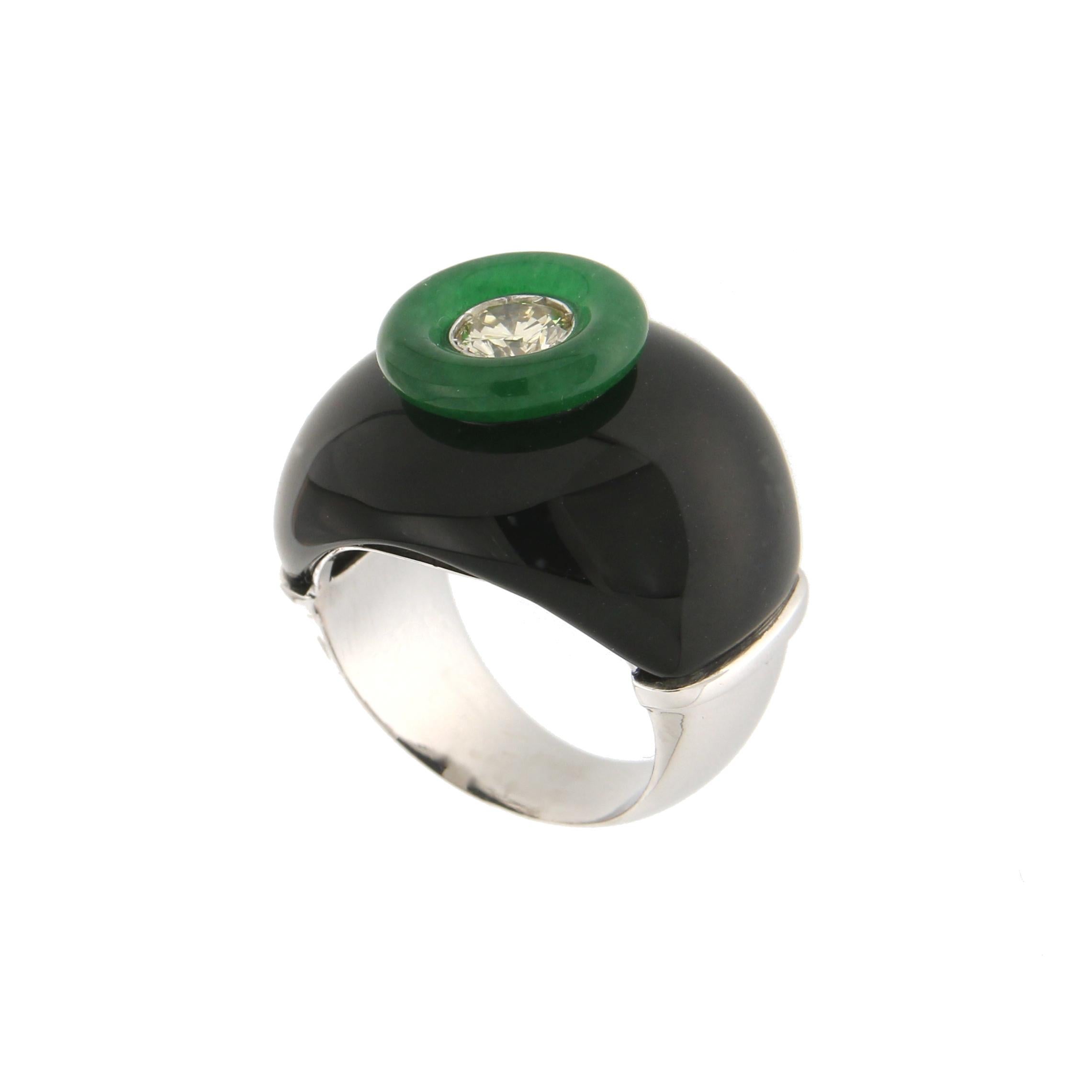 Artisan Handcraft Onyx 18 Karat White Gold Agate Diamonds Cocktail Ring For Sale