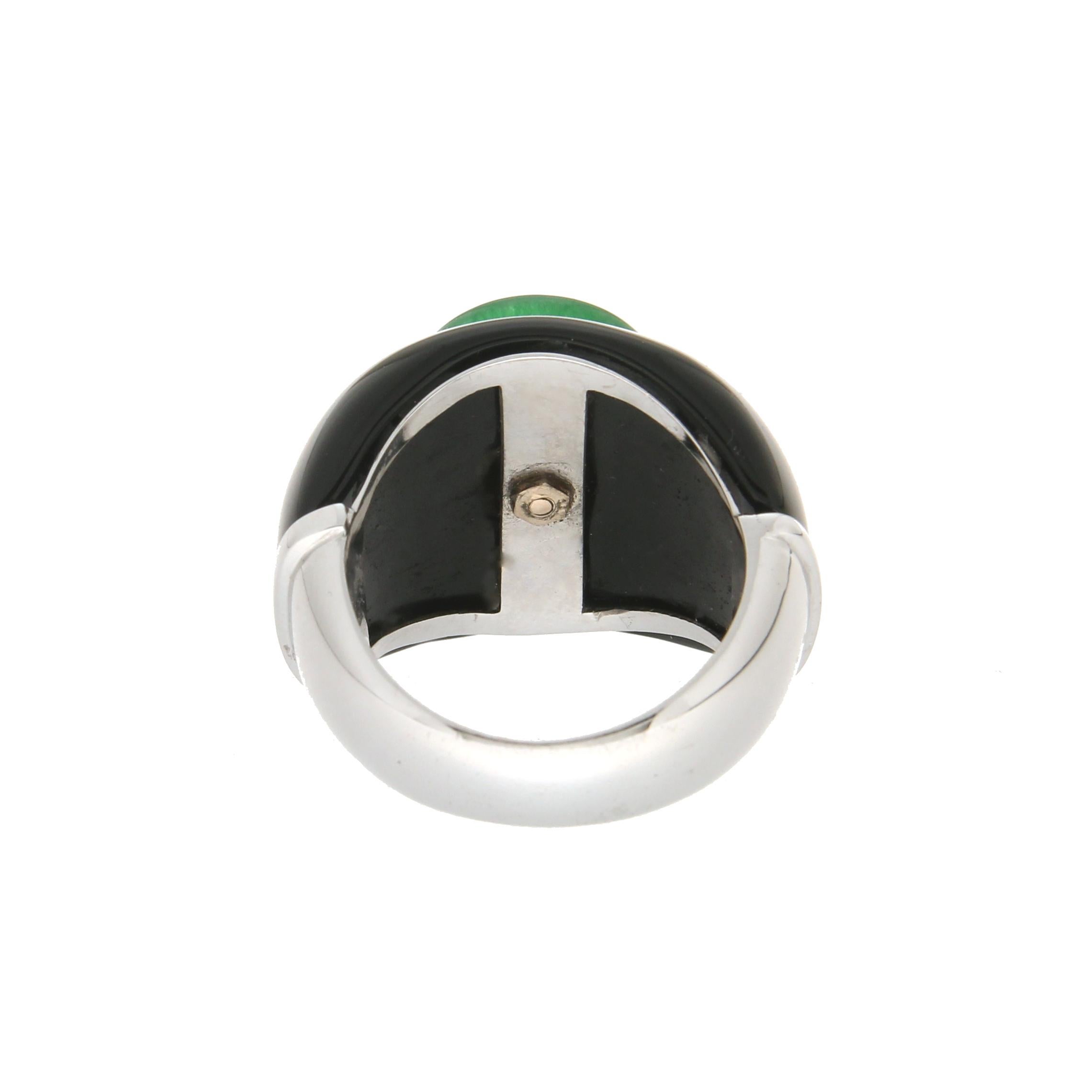 Women's or Men's Handcraft Onyx 18 Karat White Gold Agate Diamonds Cocktail Ring For Sale