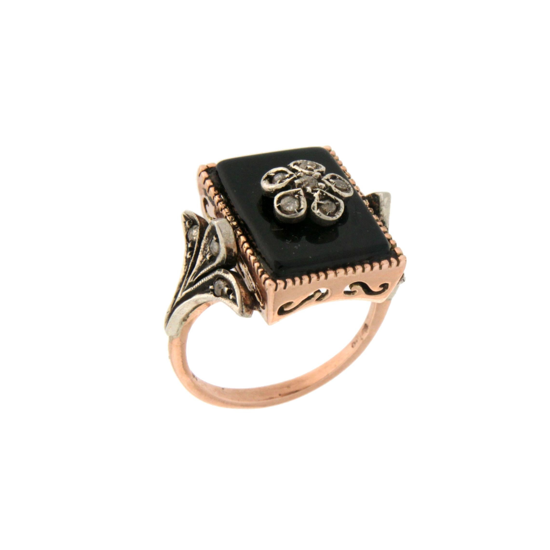 Handcraft Onyx 9 Karat Yellow Gold Diamonds Cocktail Ring In New Condition For Sale In Marcianise, IT