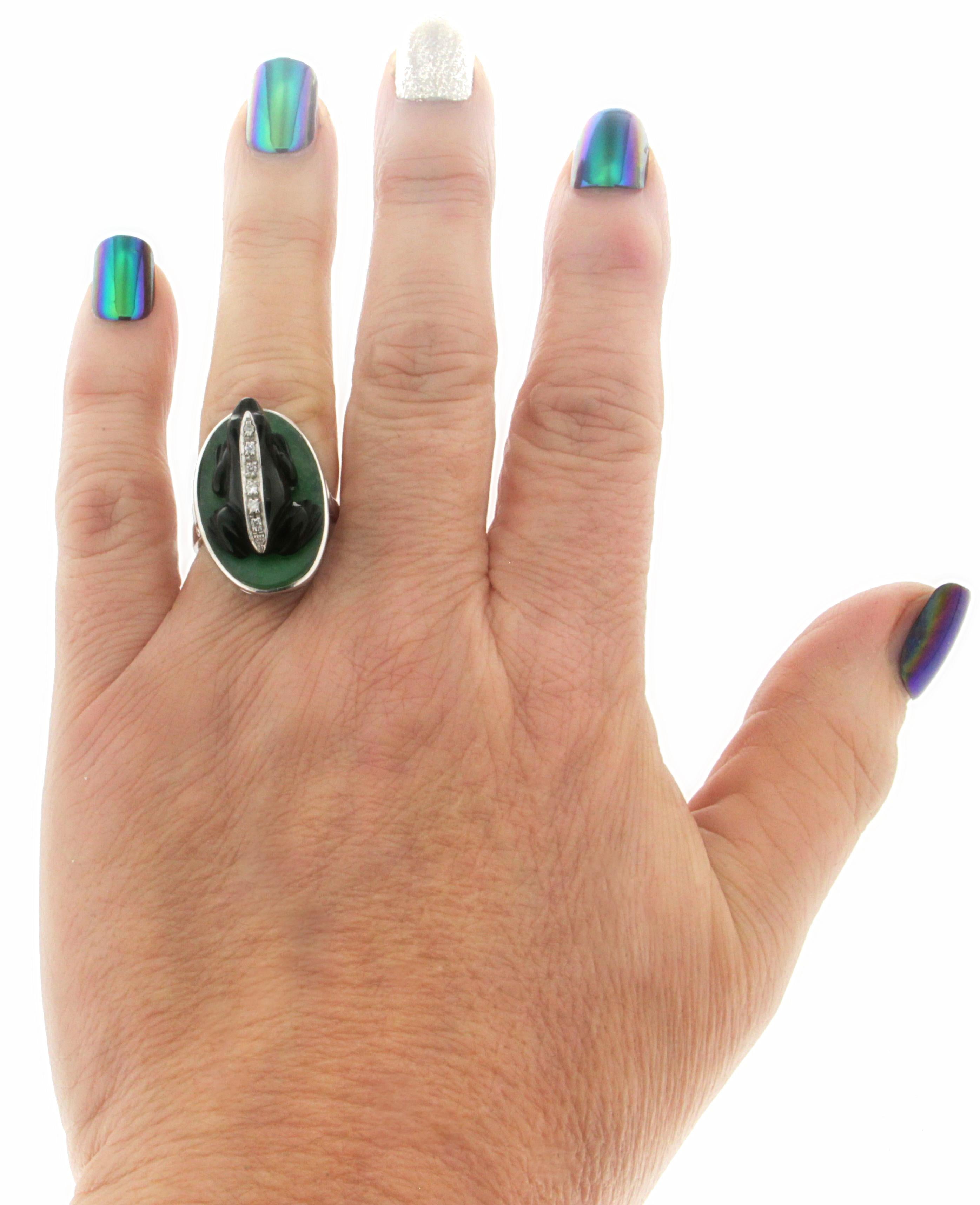 Handcraft Onyx Frog 18 Karat White Gold Aventurine Diamonds Cocktail Ring For Sale 8