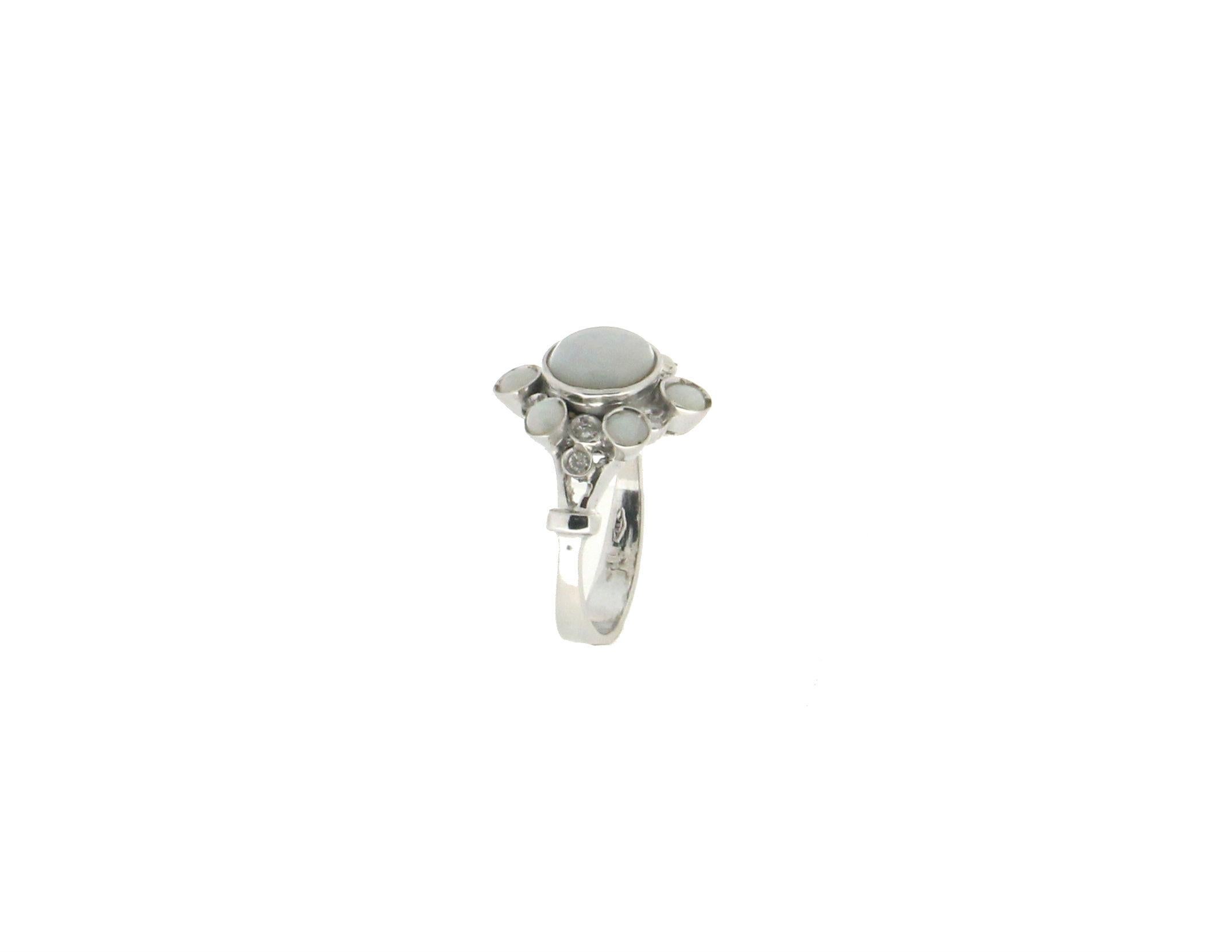 Handcraft Opal 18 Karat White Gold Diamonds Cocktail Ring In New Condition For Sale In Marcianise, IT
