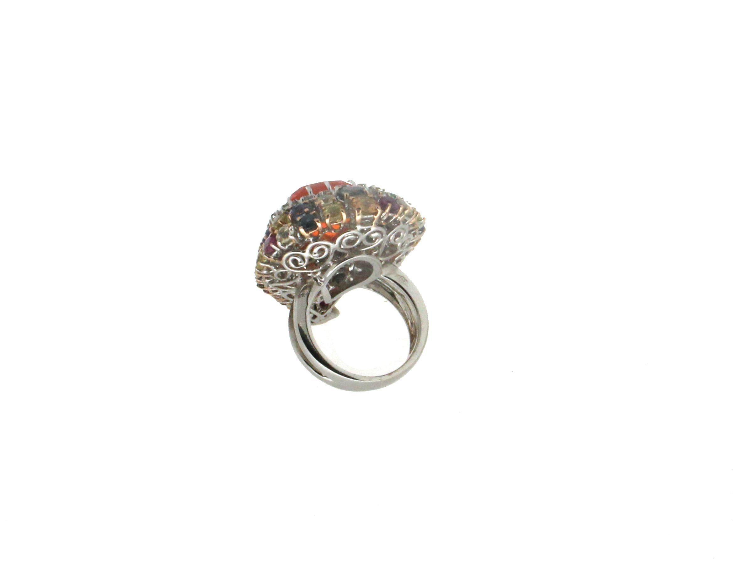 Handcraft Opal Feuer Herz 18 Karat Weißgold Diamanten Cocktail Ring im Zustand „Neu“ im Angebot in Marcianise, IT