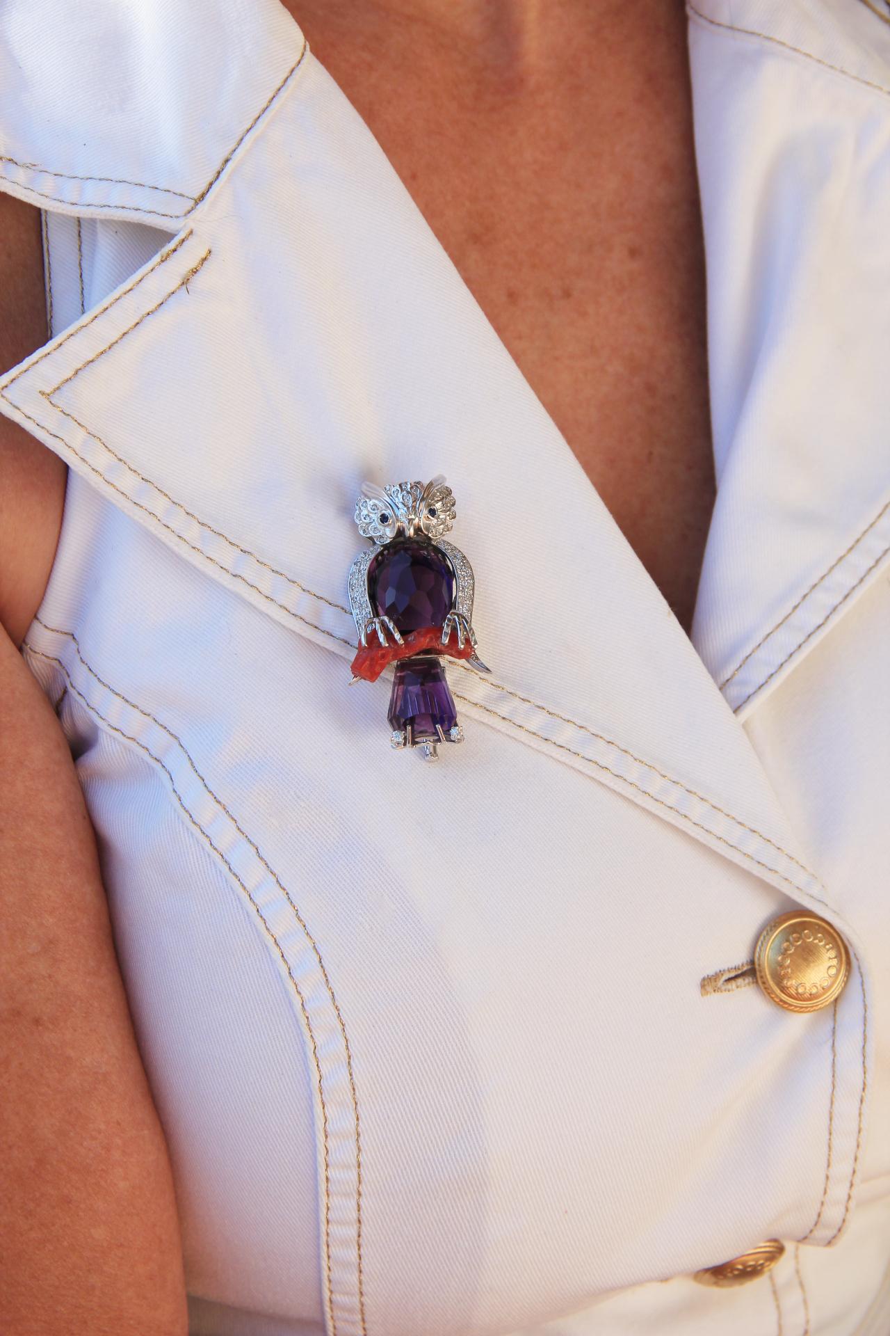 Handcraft Owl Amethyst 18 Karat White Gold Coral Diamonds Brooch For Sale 3