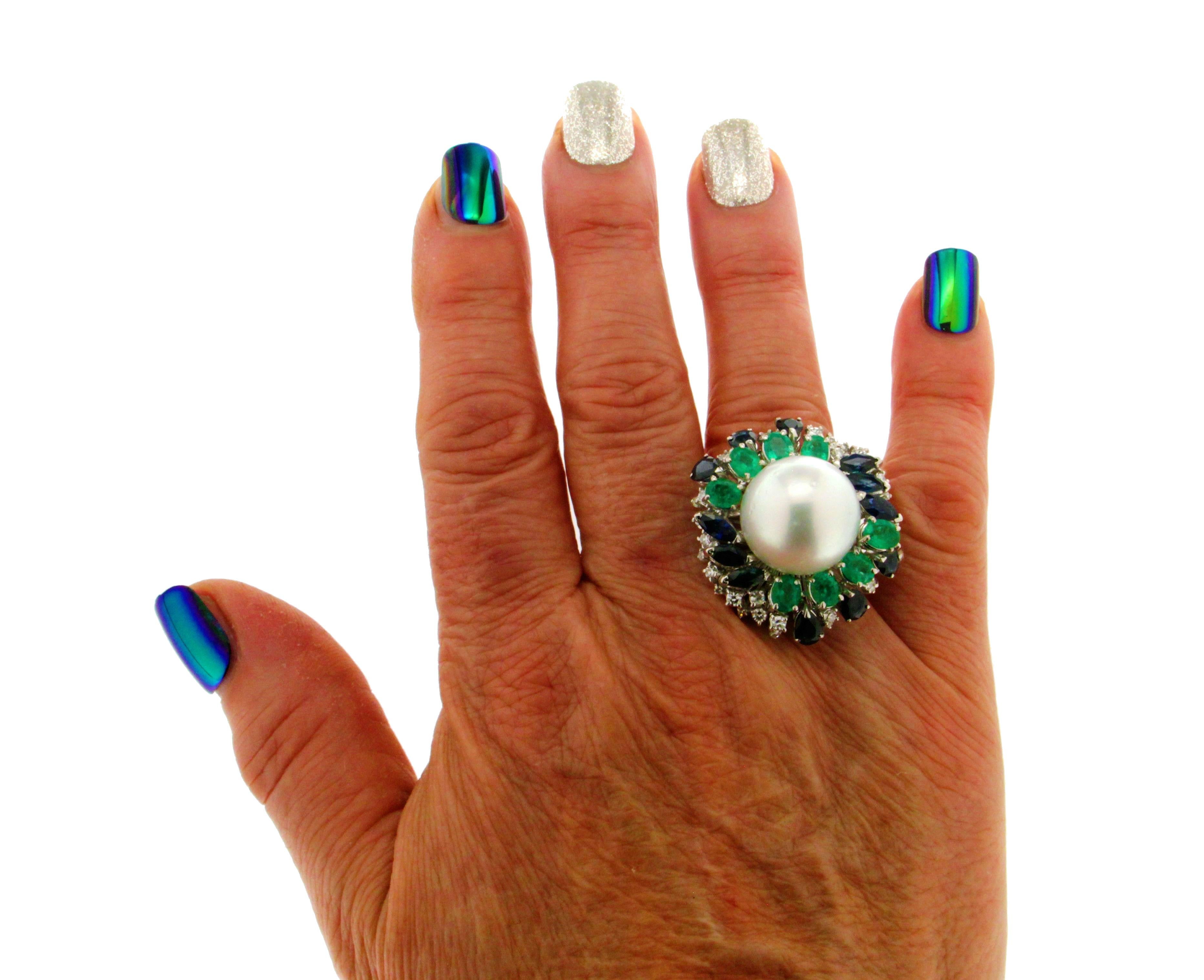 Handcraft Pearl 18 Karat White Gold Sapphires Emeralds Diamonds Cocktail Ring For Sale 6