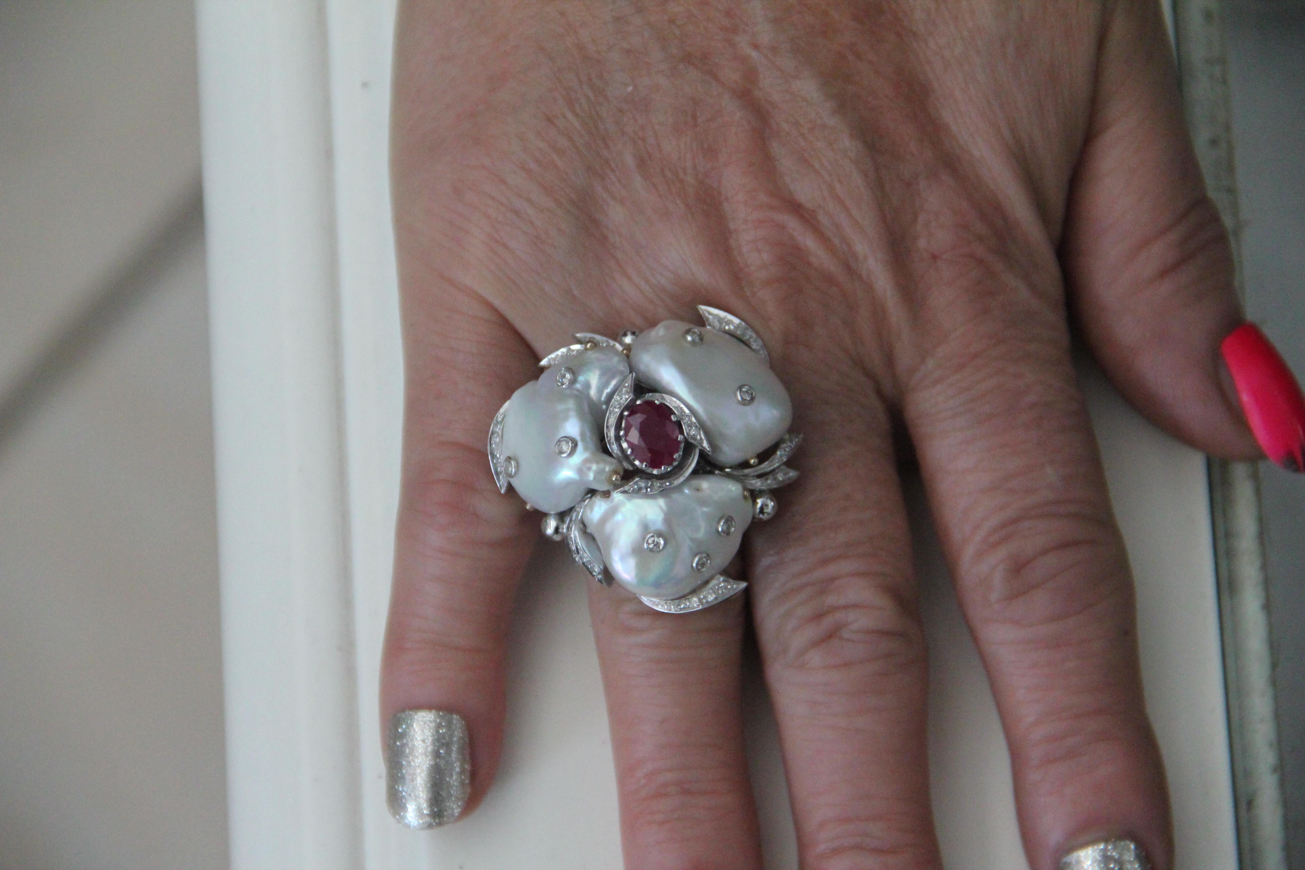 Handcraft Baroque Pearls 18 Karat White Gold Diamonds Ruby Cocktail Ring For Sale 5
