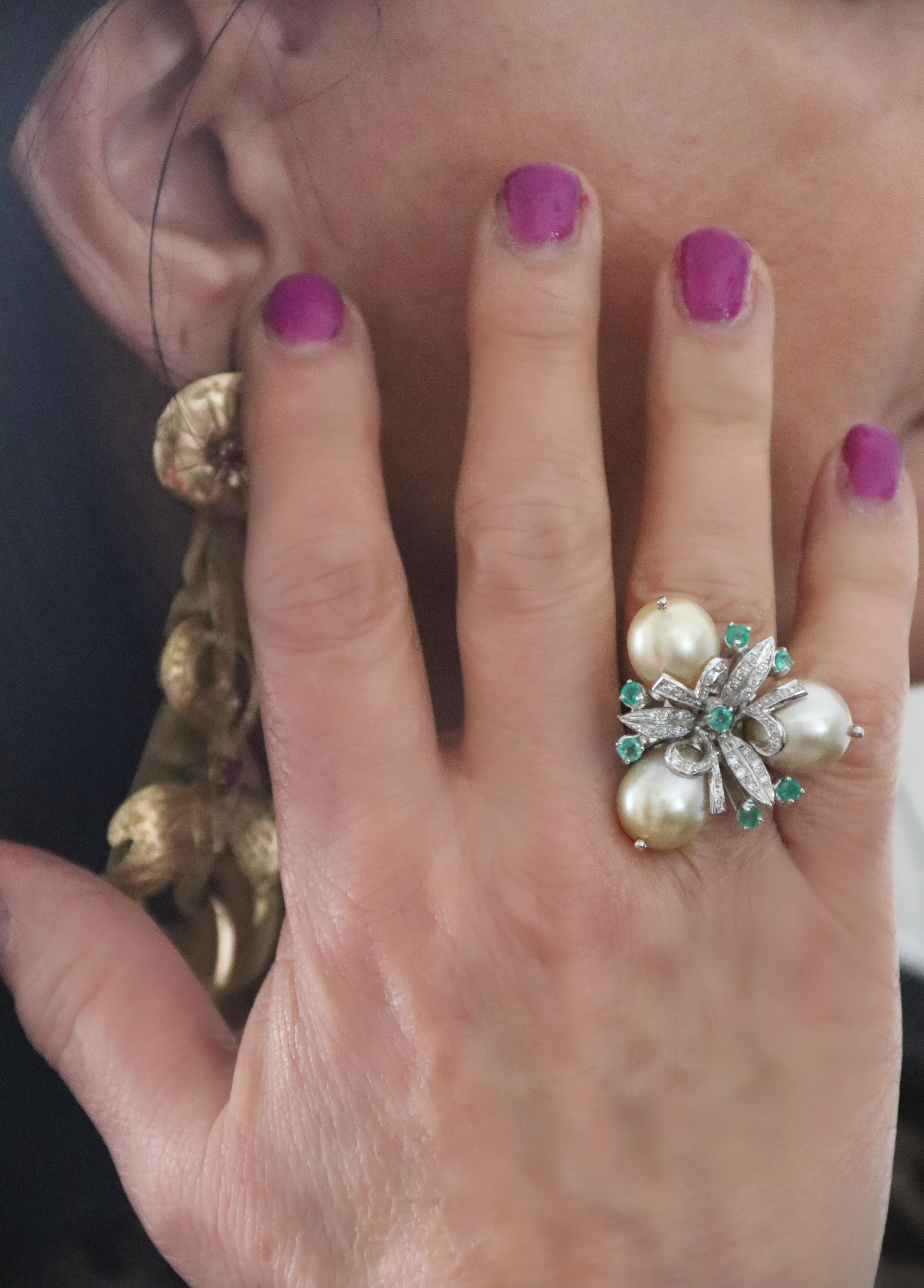 Pearls Diamonds Emeralds 18 Karat White Gold Cocktail Ring For Sale 2