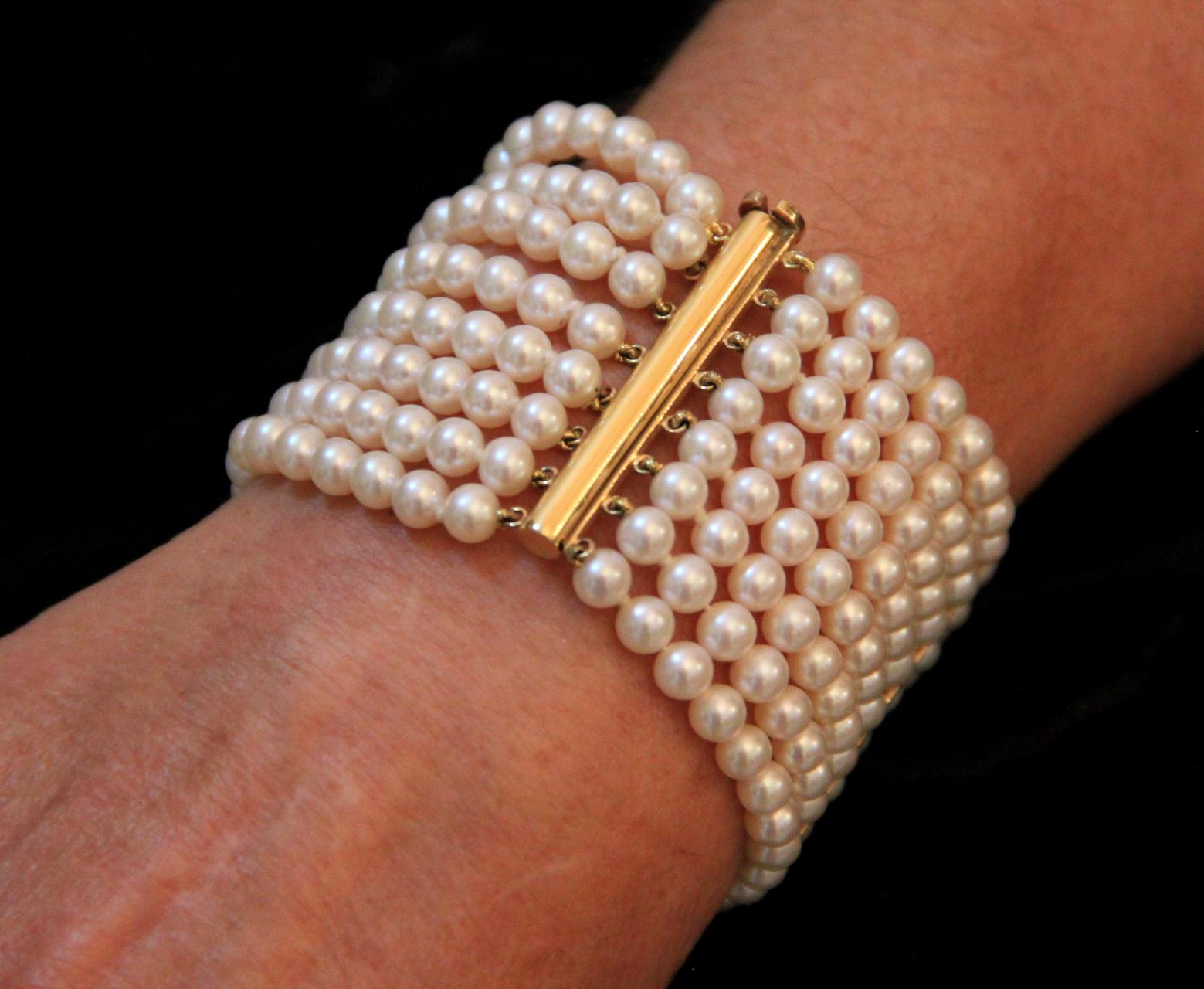 Handcraft Pearls 18 Karat Yellow Gold Cuff Bracelet 11