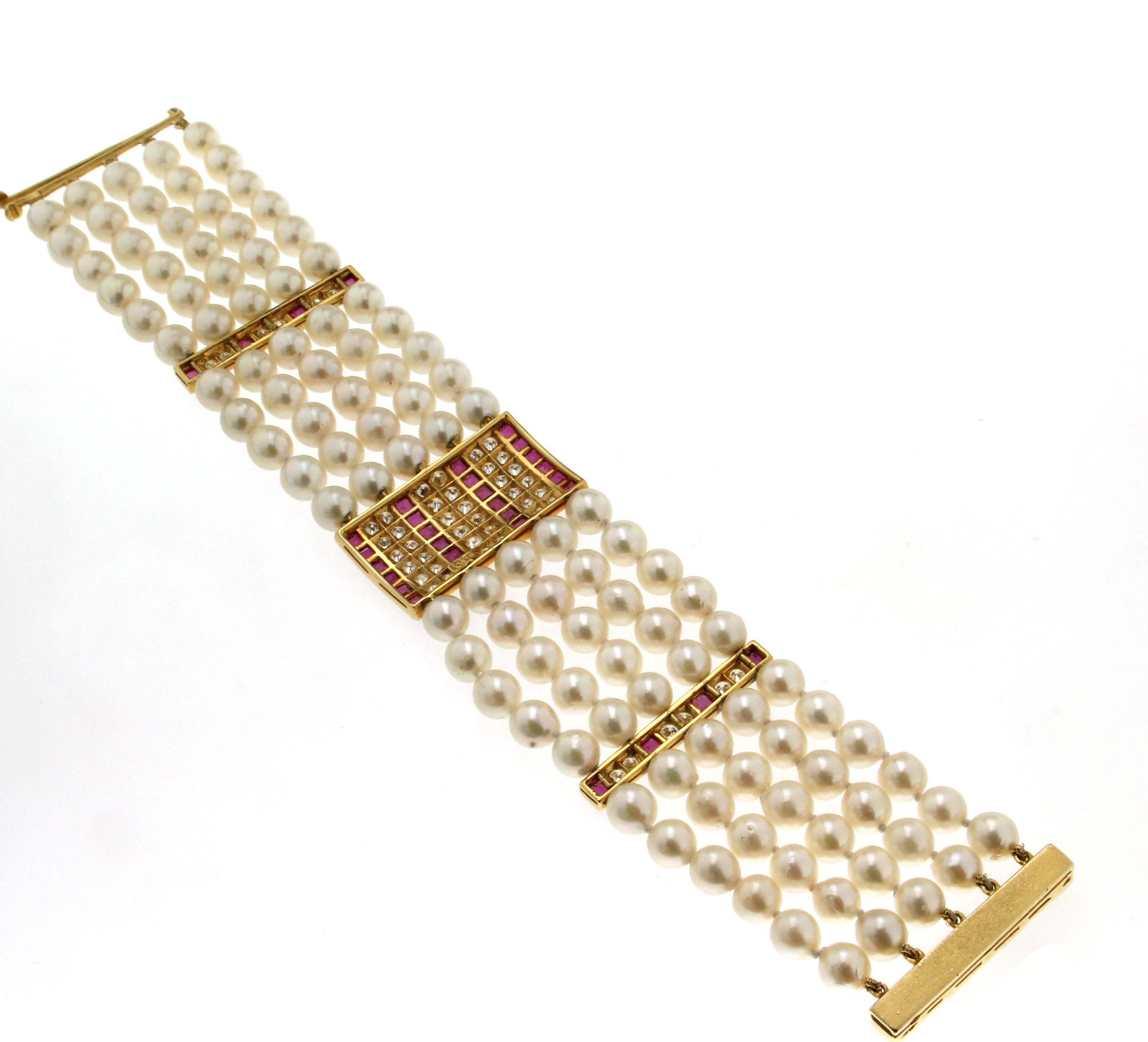 Handcraft Japan Pearls 18 Karat Yellow Gold Diamonds Ruby Cuff Bracelet In New Condition For Sale In Marcianise, IT