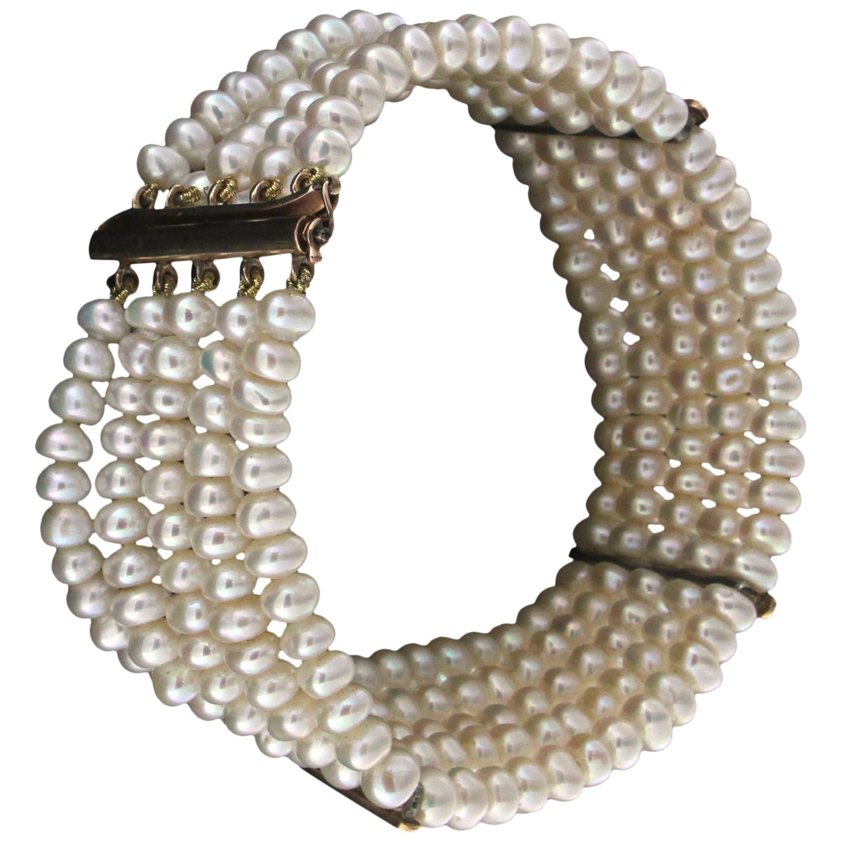 Bracelet manchette artisanal en or jaune 9 carats avec perles et diamants en vente