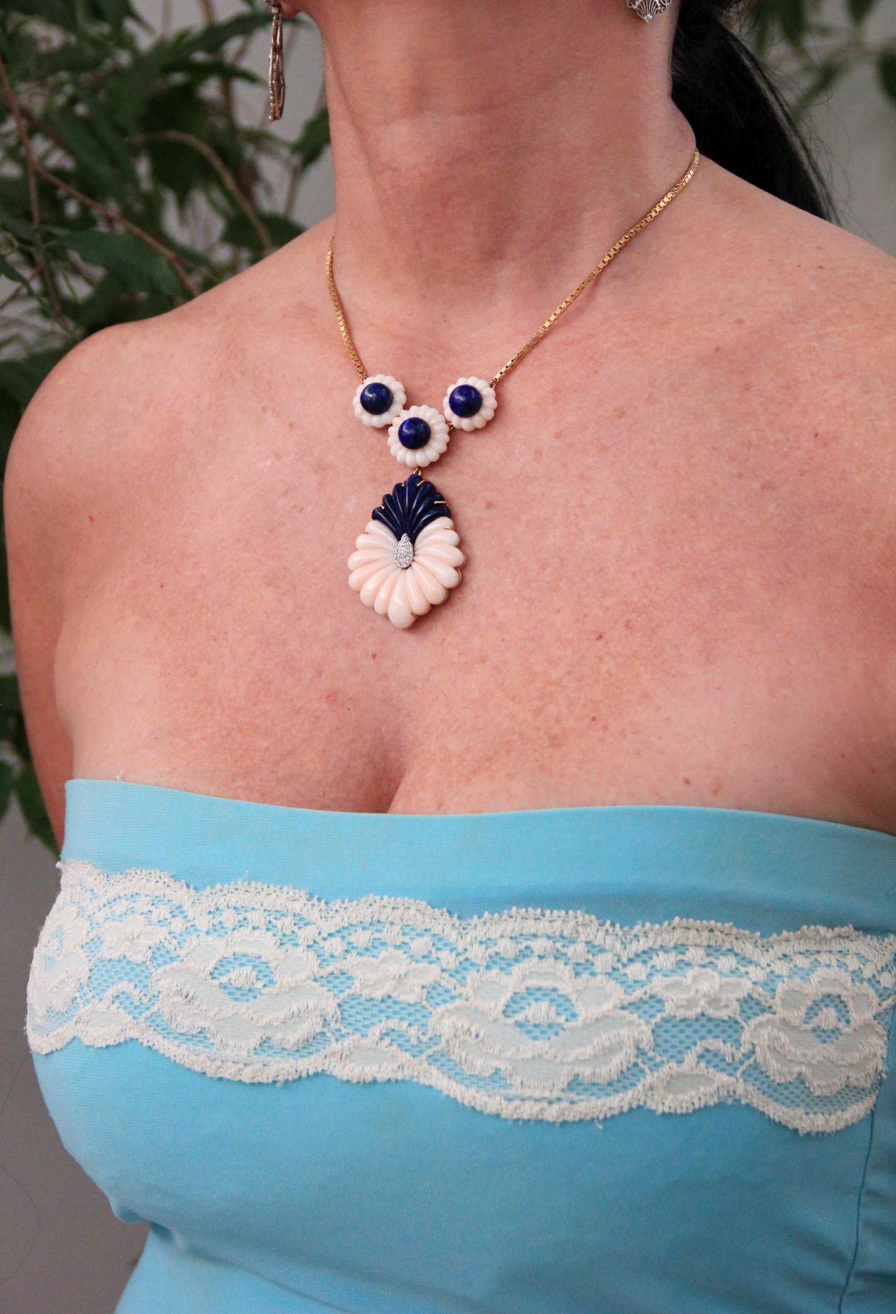 Handcraft Pink Coral 18 Karat Yellow Gold Diamonds Lapis Lazuli Pendant Necklace For Sale 4