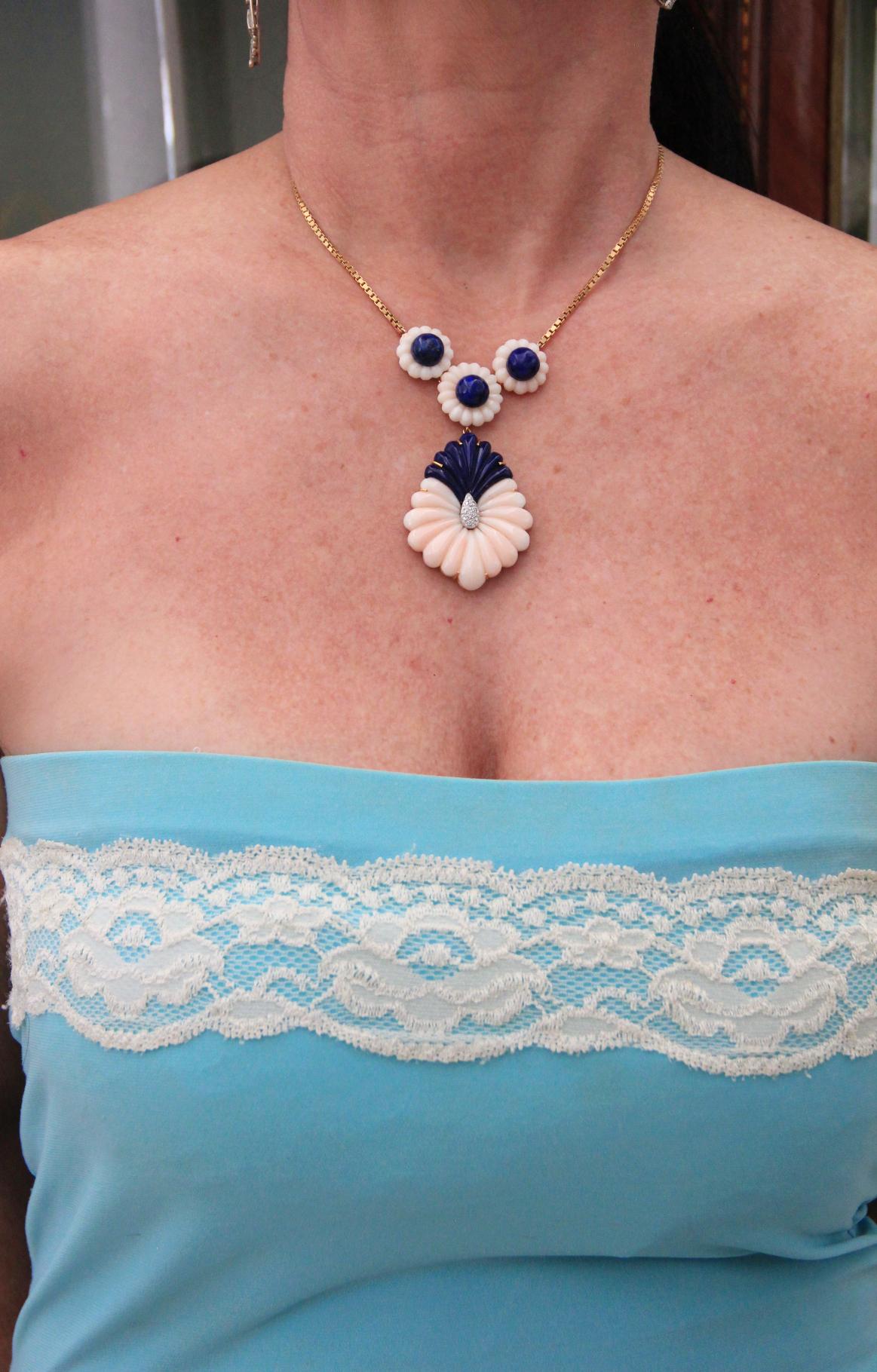 Halskette mit Lapislazuli-Anhänger, rosa Koralle 18 Karat Gelbgold Diamanten handgefertigt im Angebot 6
