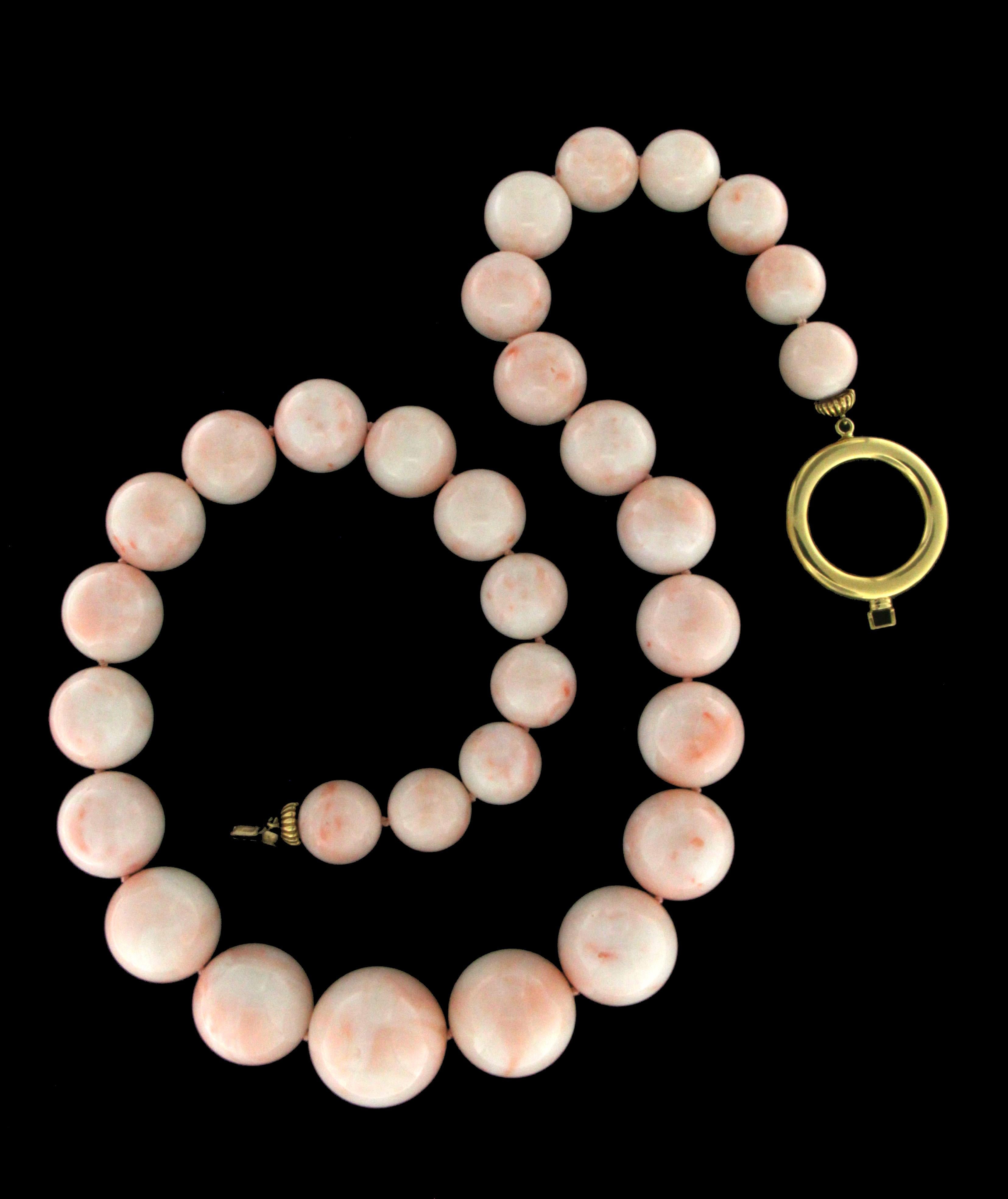 For any problems related to some materials contained in the items that do not allow shipping and require specific documents that require a particular period, please contact the seller with a private message to solve the problem.
Pink natural coral