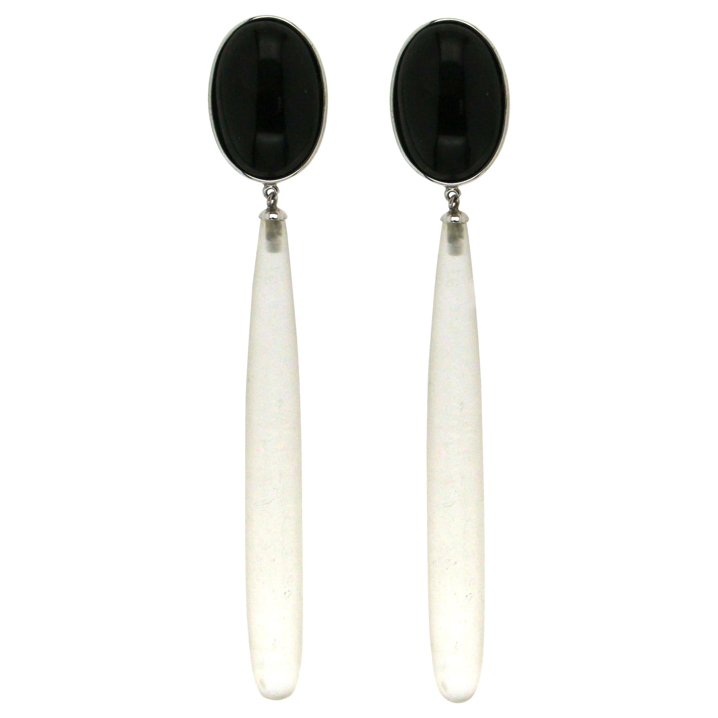 Handcraft Rock Crystal 18 Karat White Gold Onyx Drop Earrings For Sale