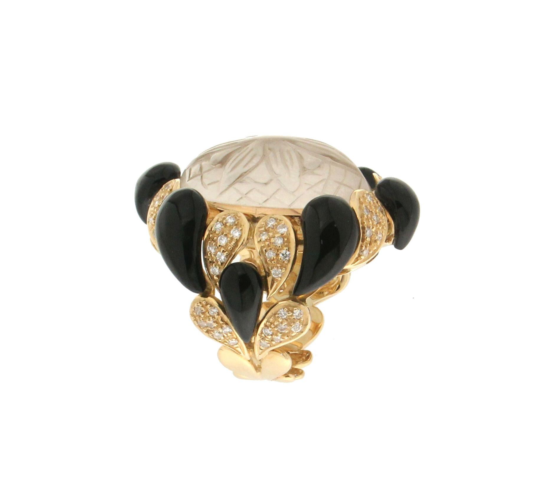 Handcraft Rock Crystal 18 Karat Yellow Gold Onyx Diamonds Cocktail Ring In New Condition In Marcianise, IT