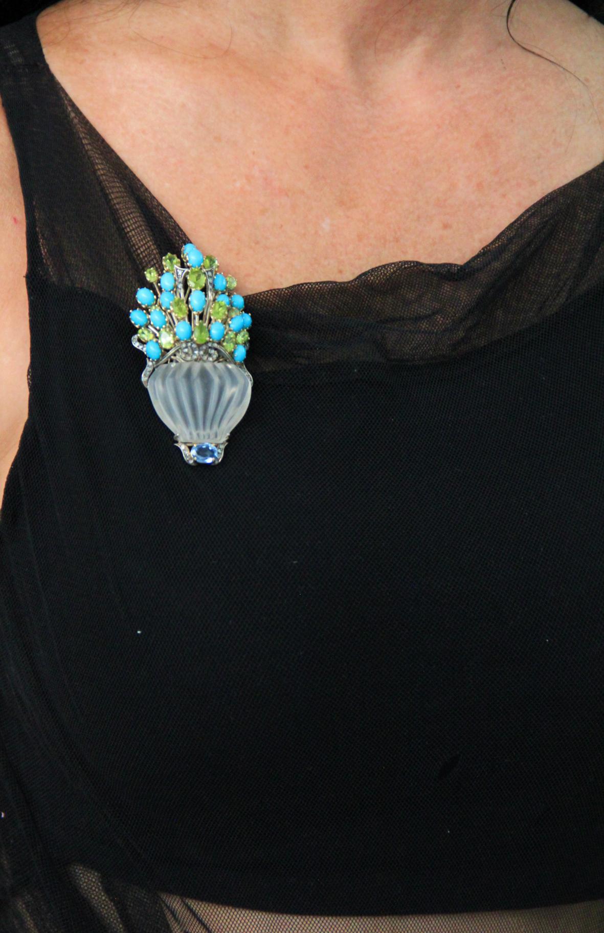 Colgante Broche Artesanal Jarrón de Cristal de Roca Oro Amarillo 14 Kilates Diamantes en venta 4