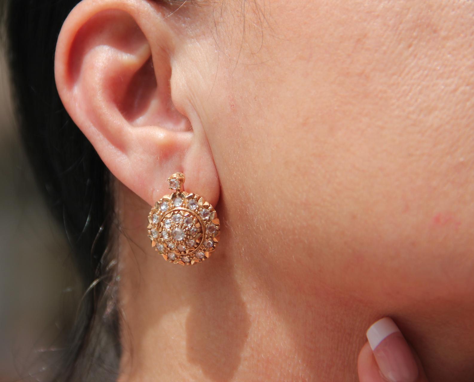 Clous d'oreilles artisanaux en or jaune 14 carats avec diamants taille rose en vente 5