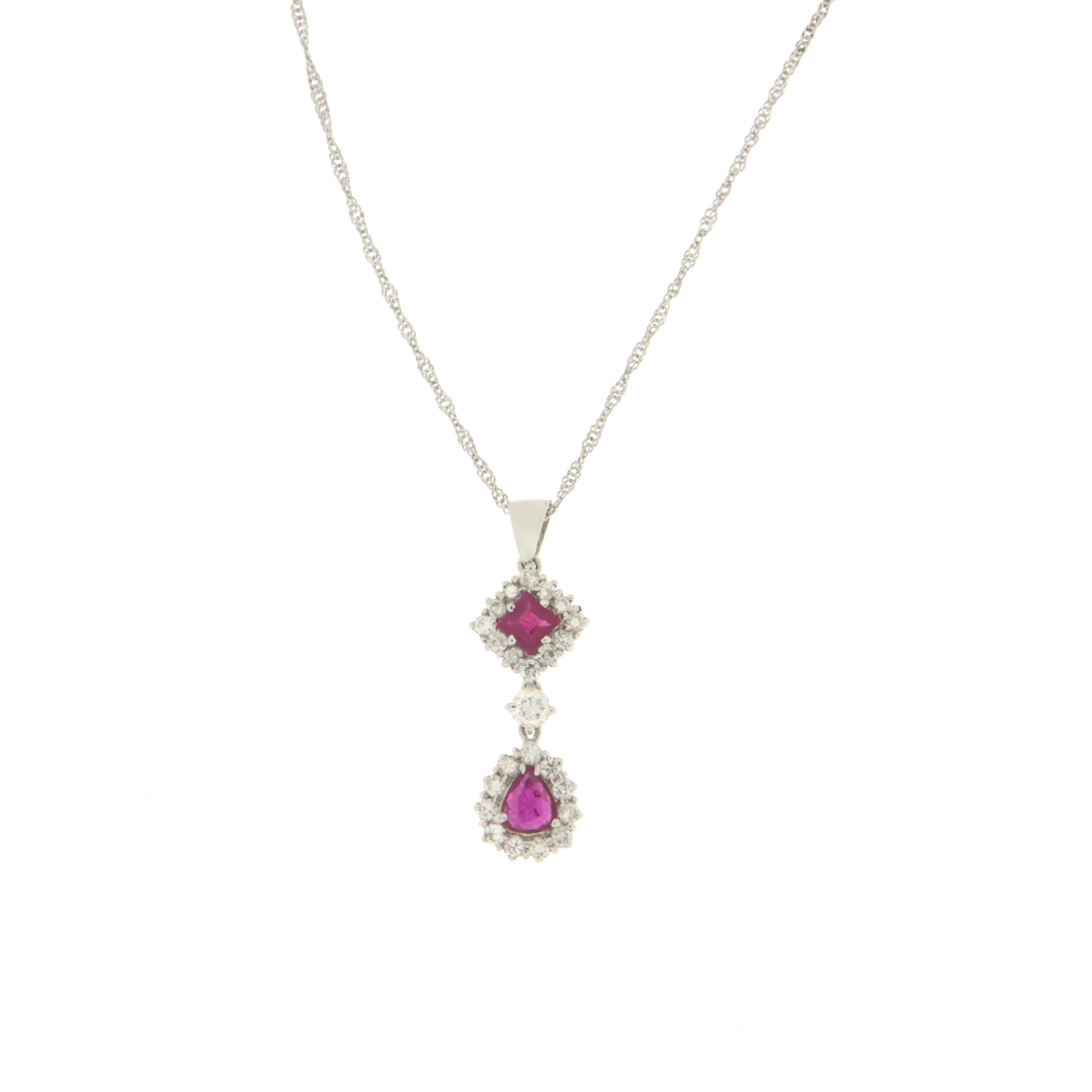 Handcraft Rubies 18 Karat White Gold Diamonds Pendant Necklace In New Condition For Sale In Marcianise, IT