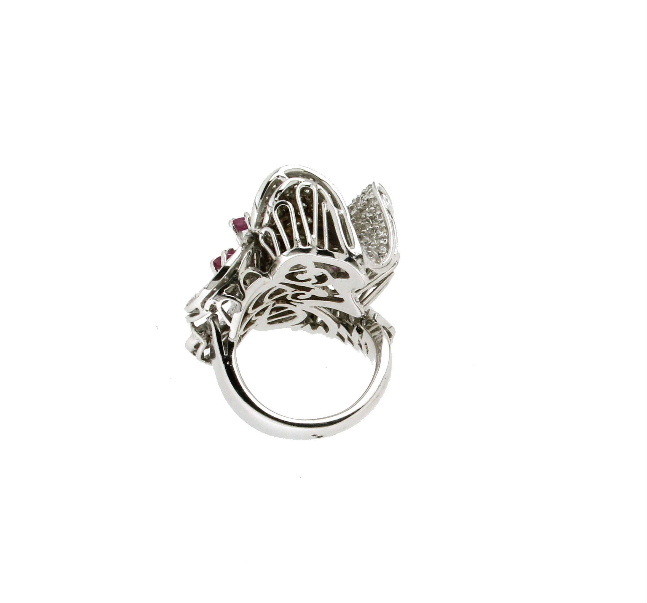 Handcraft Ruby 18 Karat White Gold Diamonds Cocktail Ring In New Condition For Sale In Marcianise, IT