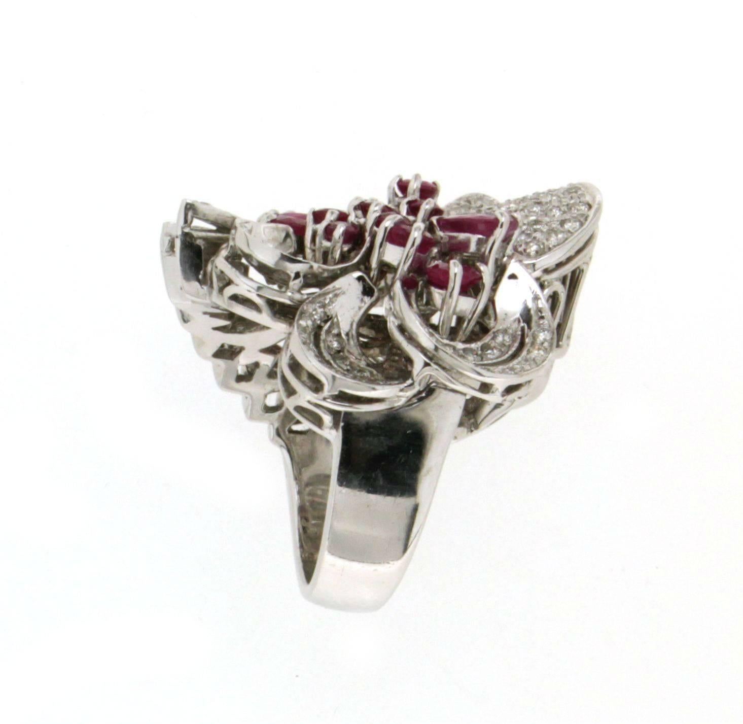 Handcraft Ruby 18 Karat White Gold Diamonds Cocktail Ring For Sale 3