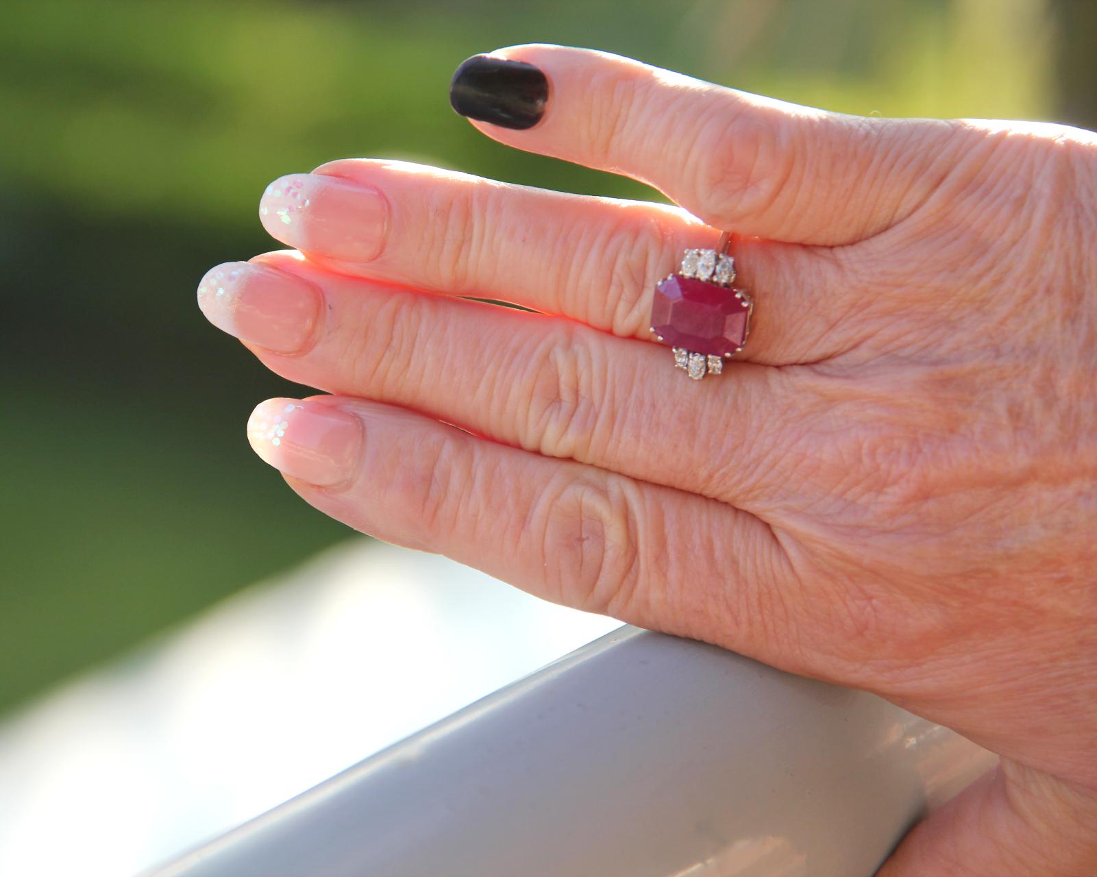 Women's Handcraft Ruby 18 Karat White Gold Diamonds Engagement Ring For Sale