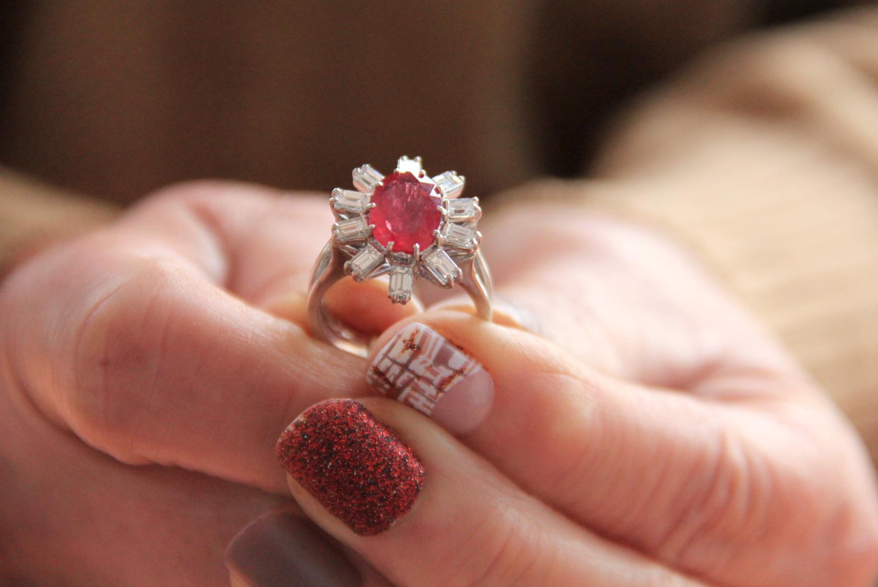 Handcraft Ruby 18 Karat White Gold Diamonds Engagement Ring For Sale 1