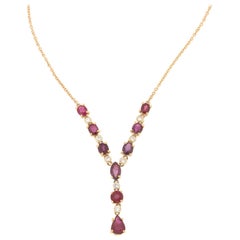 Handgefertigte Rubin-Halskette aus 18 Karat Gelbgold mit Diamanten-Anhänger