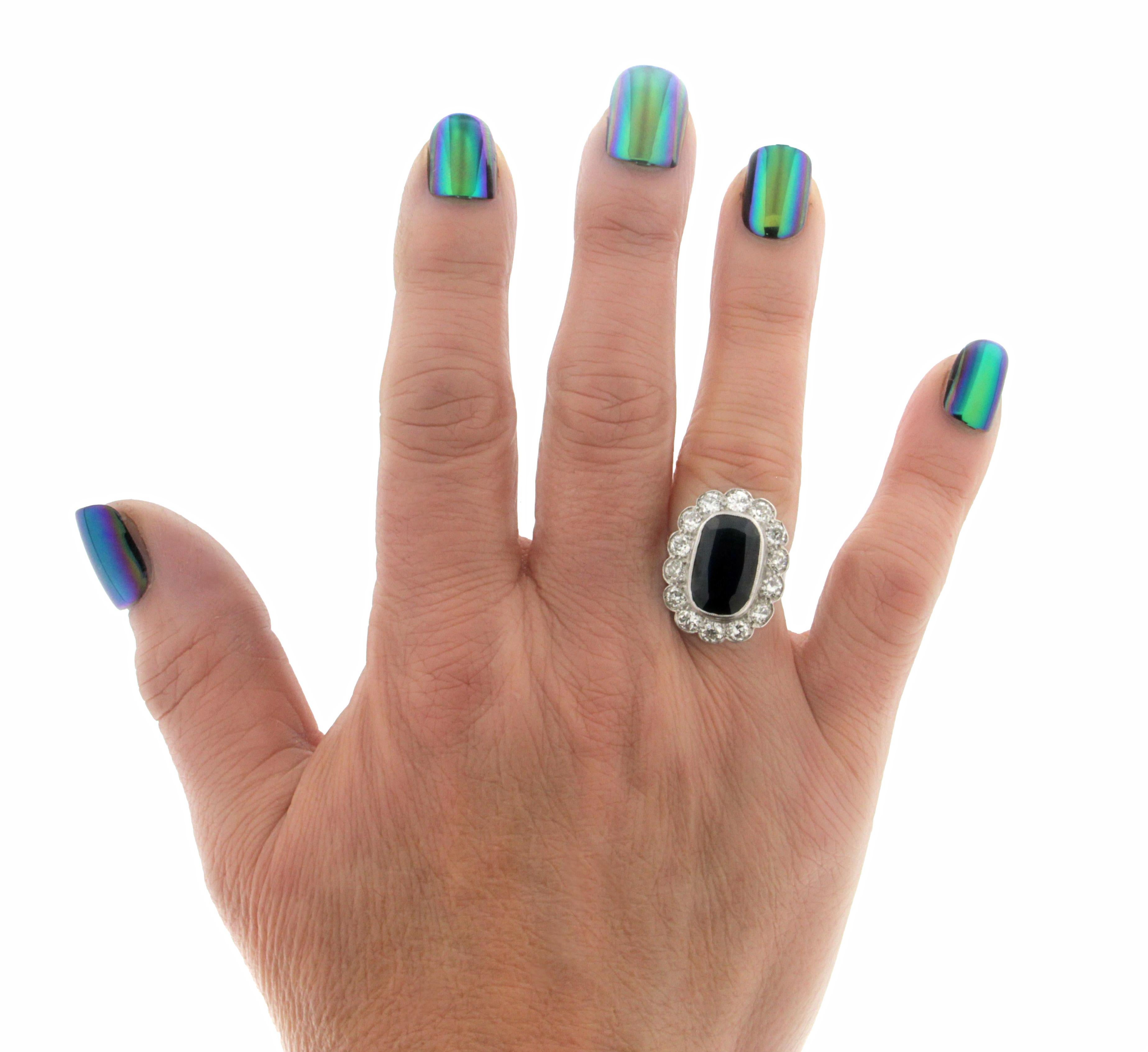 Bague de cocktail en or blanc 18 carats diamants et saphir Handcraft en vente 5