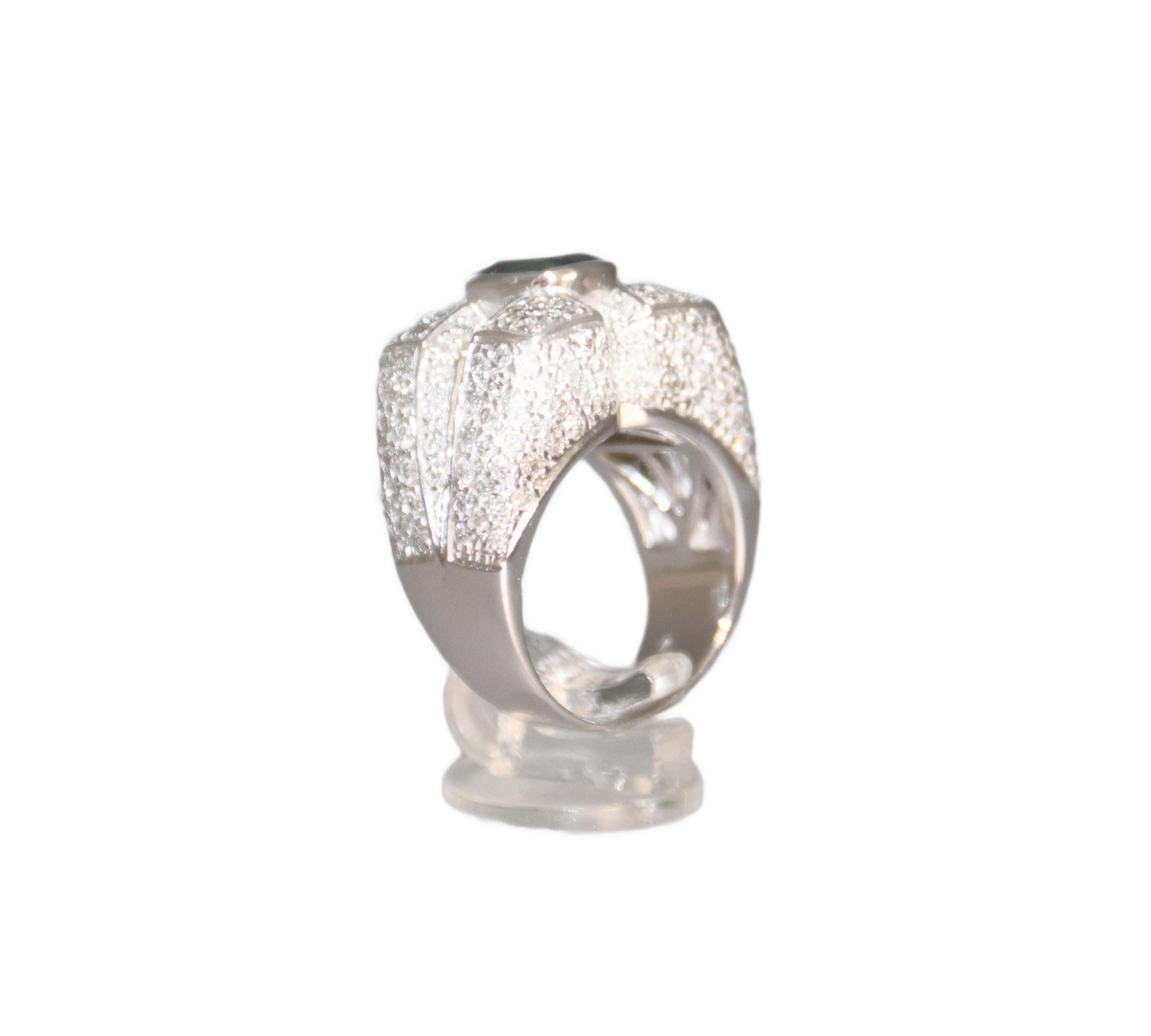 Handcraft Sapphire 18 Karat White Gold Diamonds Cocktail Ring For Sale 7