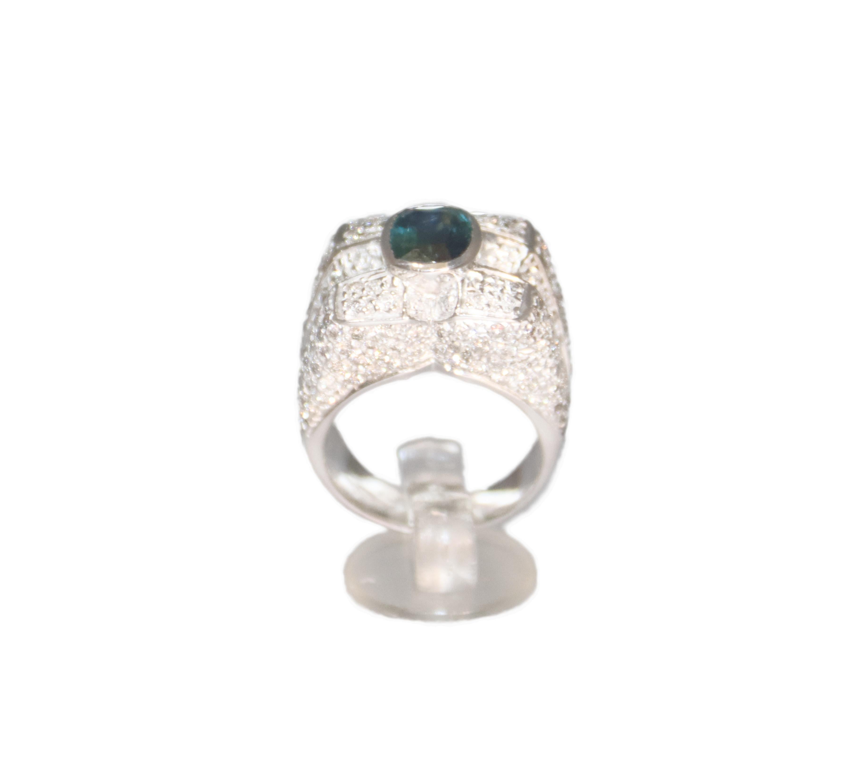 Handcraft Sapphire 18 Karat White Gold Diamonds Cocktail Ring For Sale 6