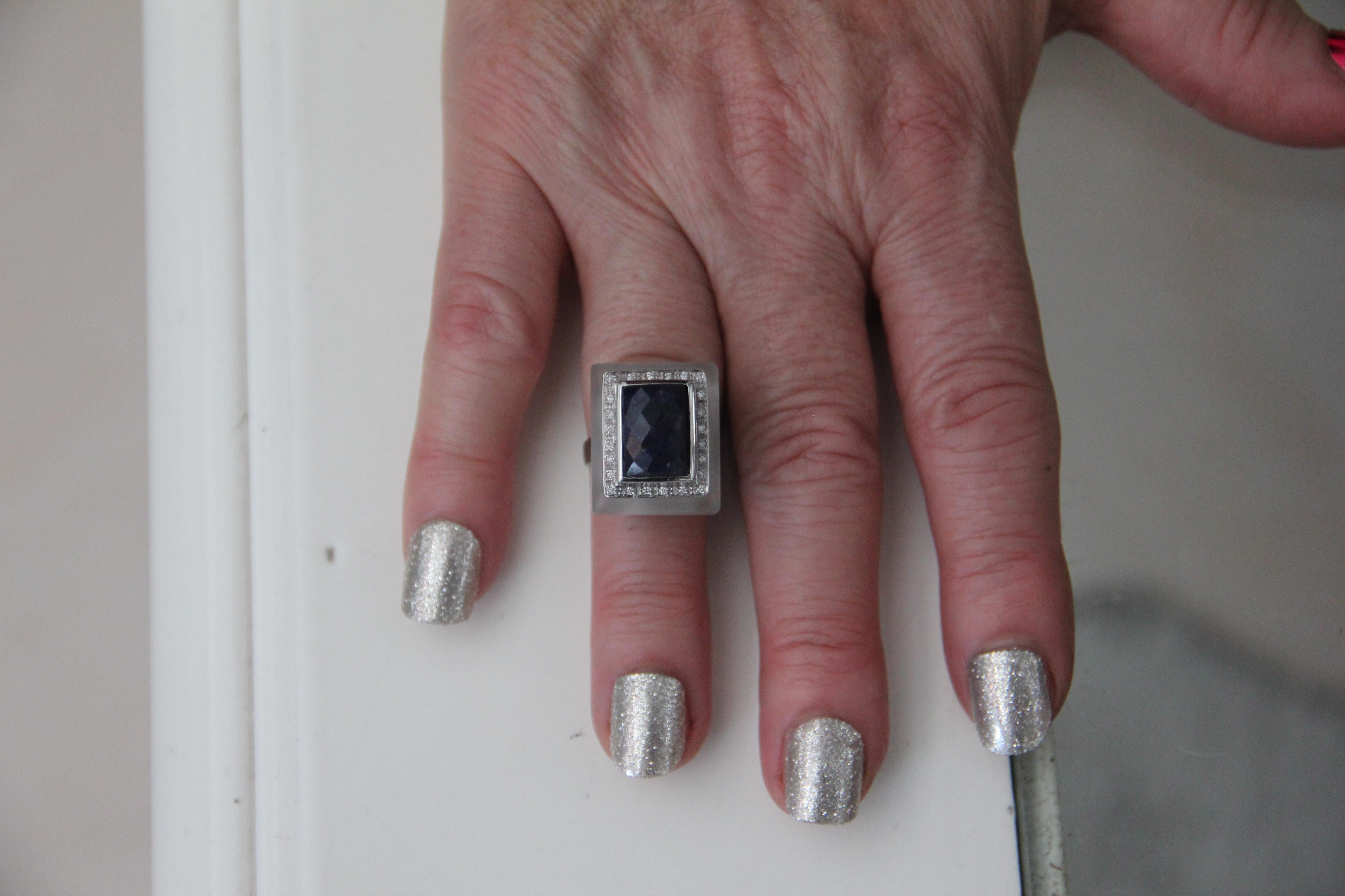 Handcraft Sapphire 18 Karat White Gold Diamonds Rock Crystal Cocktail Ring For Sale 7