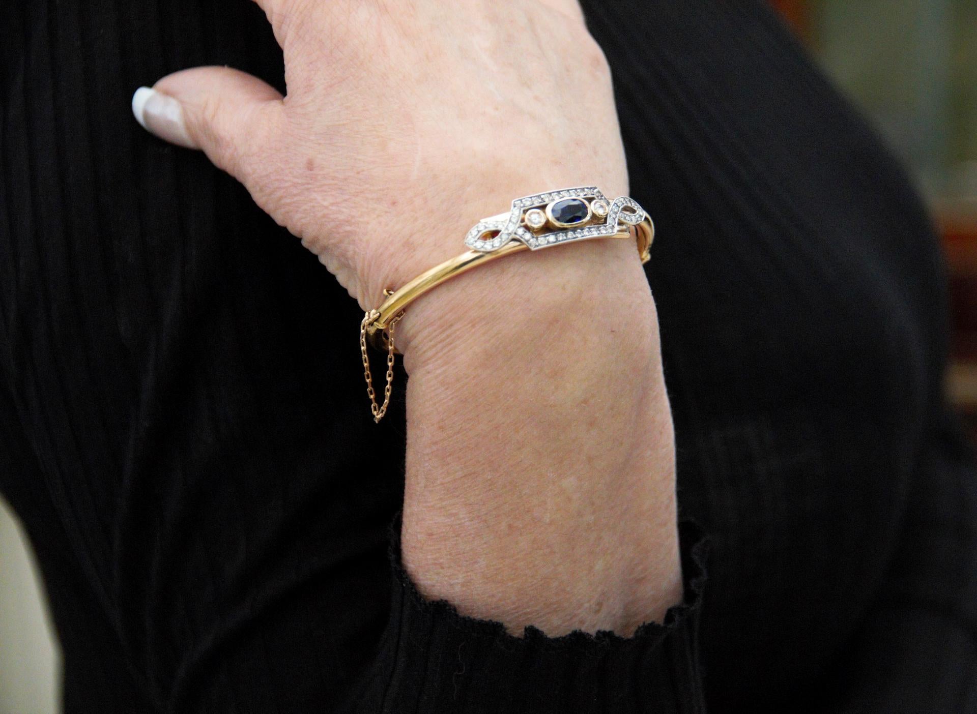 Handgefertigtes Saphir-Armband aus 18 Karat Gelbgold mit Diamanten und Verschluss im Angebot 5