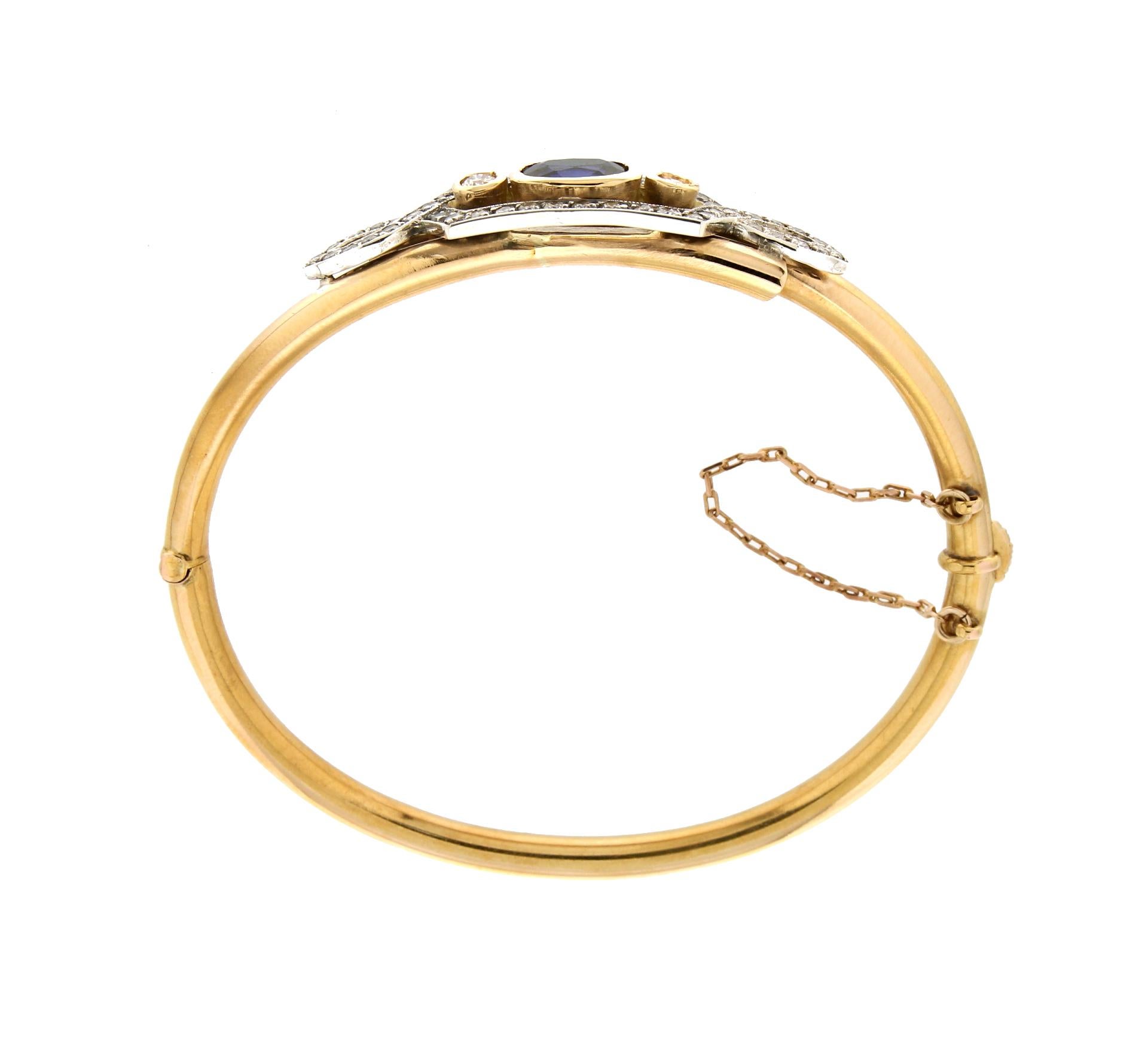 Handgefertigtes Saphir-Armband aus 18 Karat Gelbgold mit Diamanten und Verschluss (Brillantschliff) im Angebot