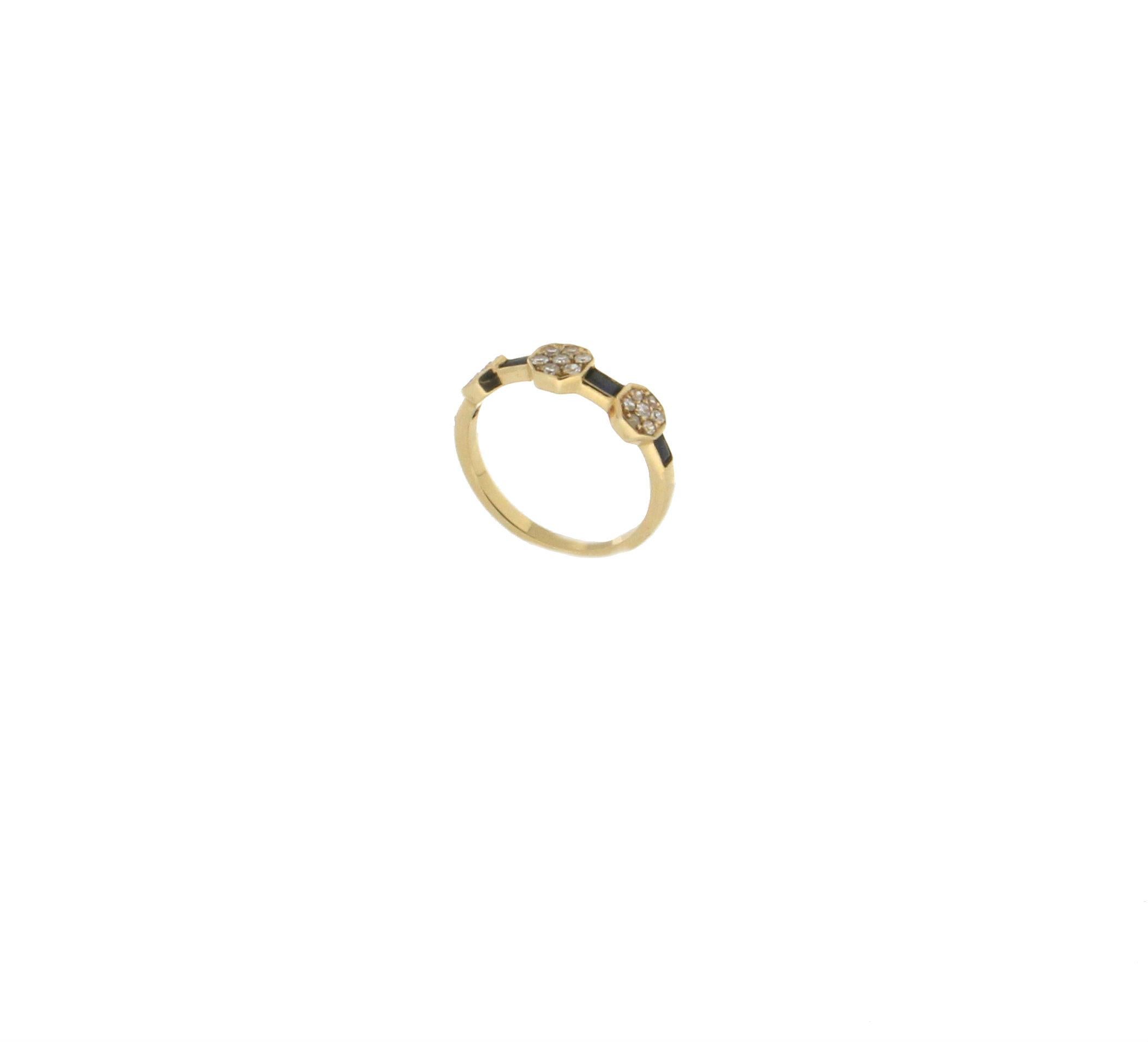 Artisan Handcraft Sapphire 18 Karat Yellow Gold Diamonds Cocktail Ring For Sale
