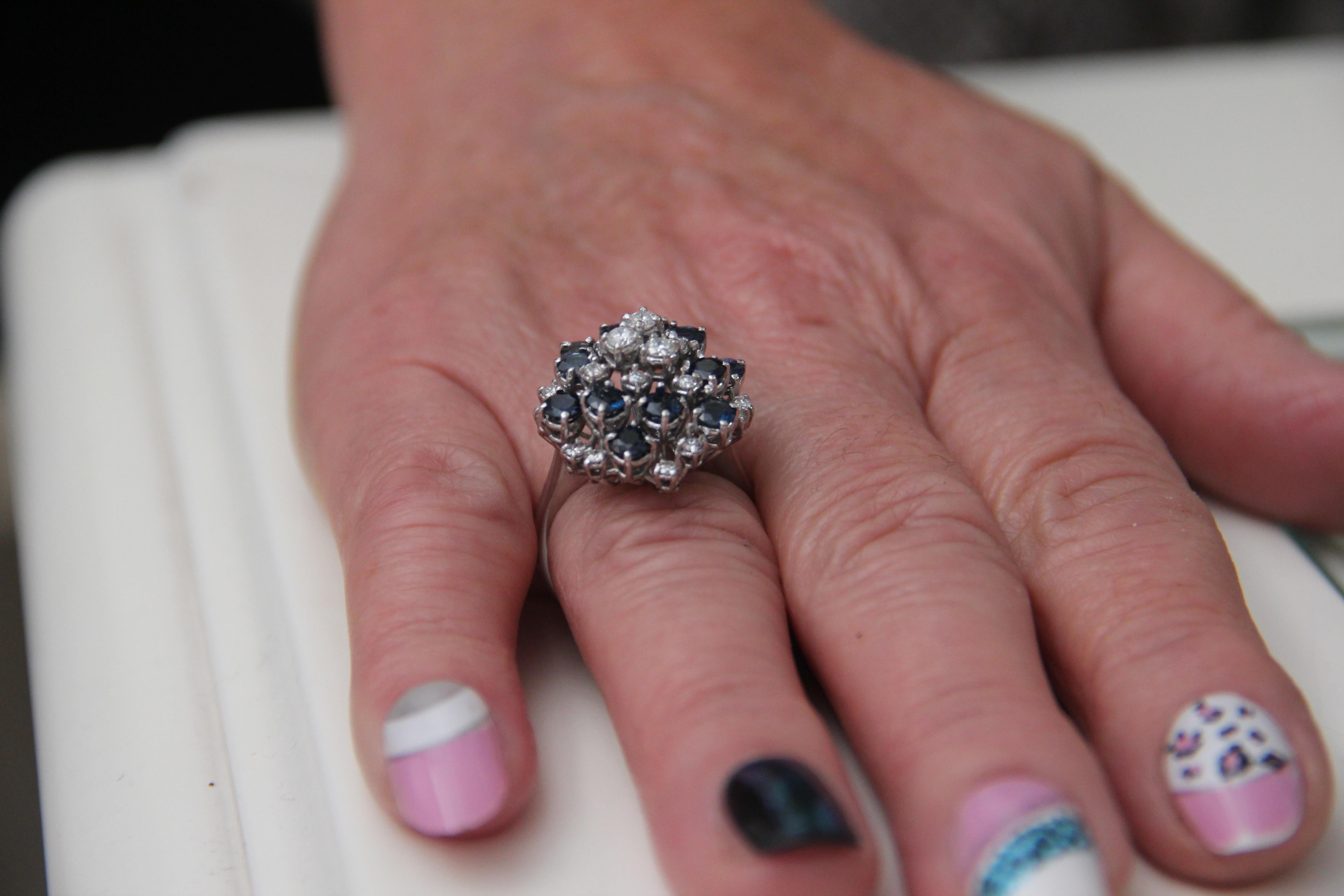 Handcraft Sapphires 18 Karat White Gold Diamonds Cocktail Ring For Sale 8