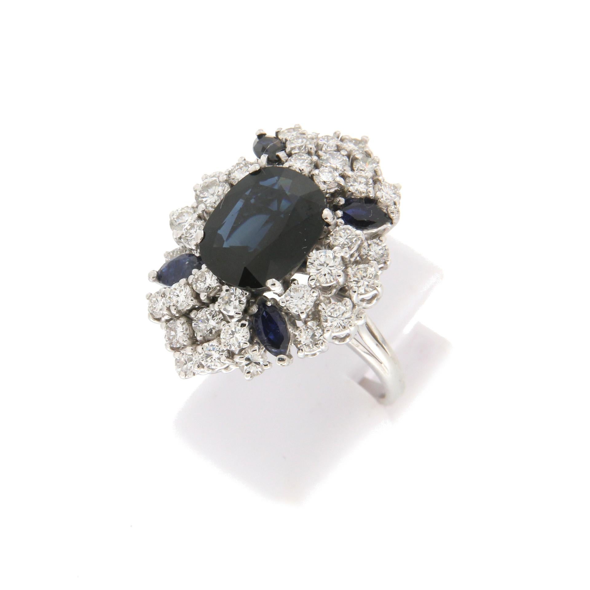 Women's Handcraft Sapphires 18 Karat White Gold Diamonds Cocktail Ring For Sale