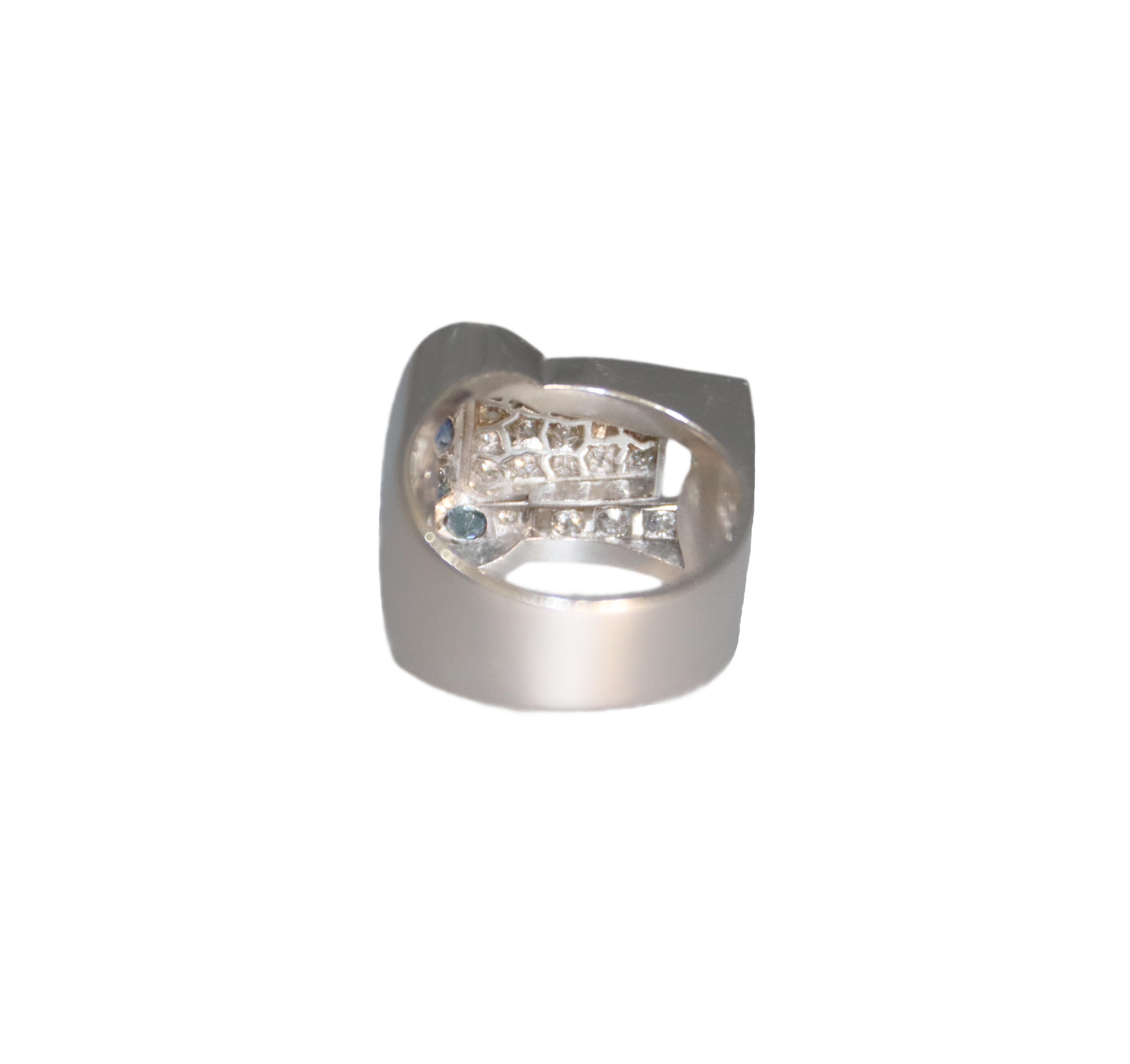 Handcraft Sapphires Platinum Diamonds Cocktail Ring For Sale 4