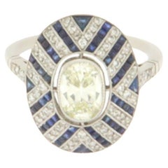 Vintage Handcraft Sapphires Platinum Diamonds Cocktail Ring