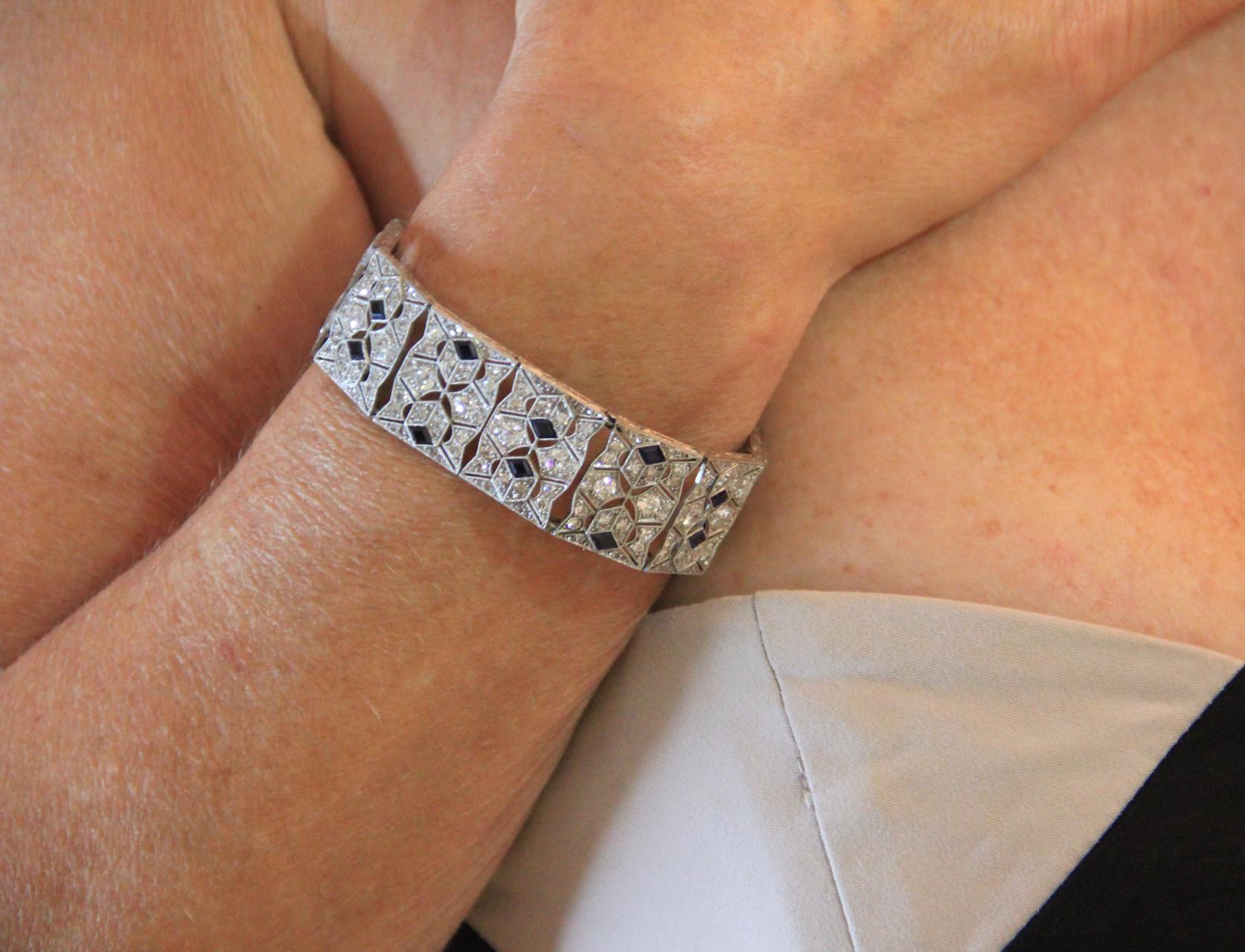 Handcraft Sapphires Platinum Diamonds Cuff Bracelet 7