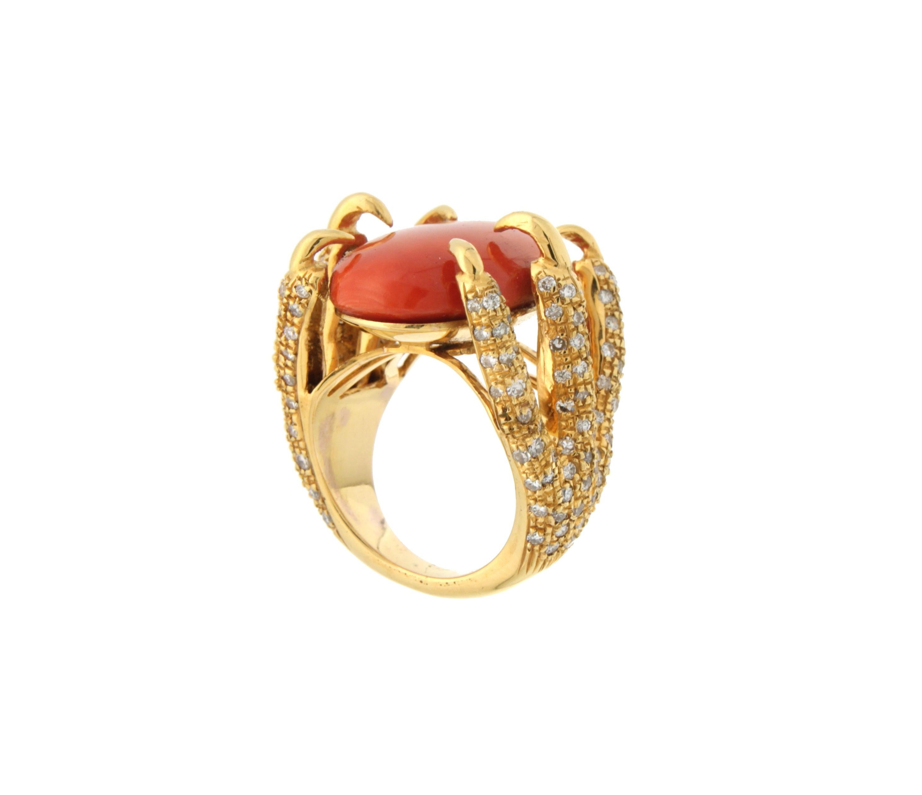 Handcraft Sardinian Coral 14 Karat Yellow Gold Diamonds Cocktail Ring In New Condition In Marcianise, IT
