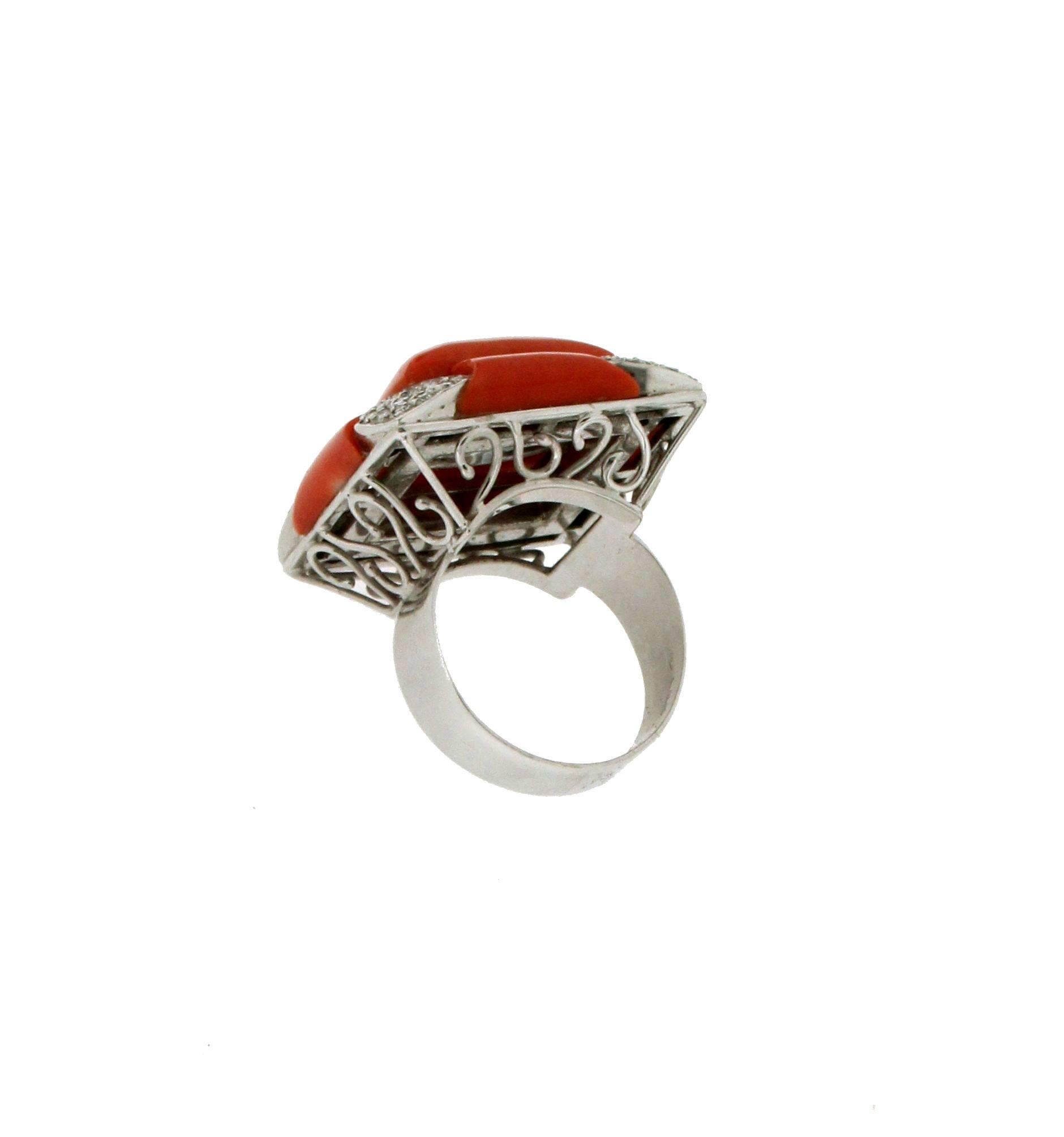 Handcraft Sardinian Coral 18 Karat White Gold Diamonds Cocktail Ring In New Condition For Sale In Marcianise, IT