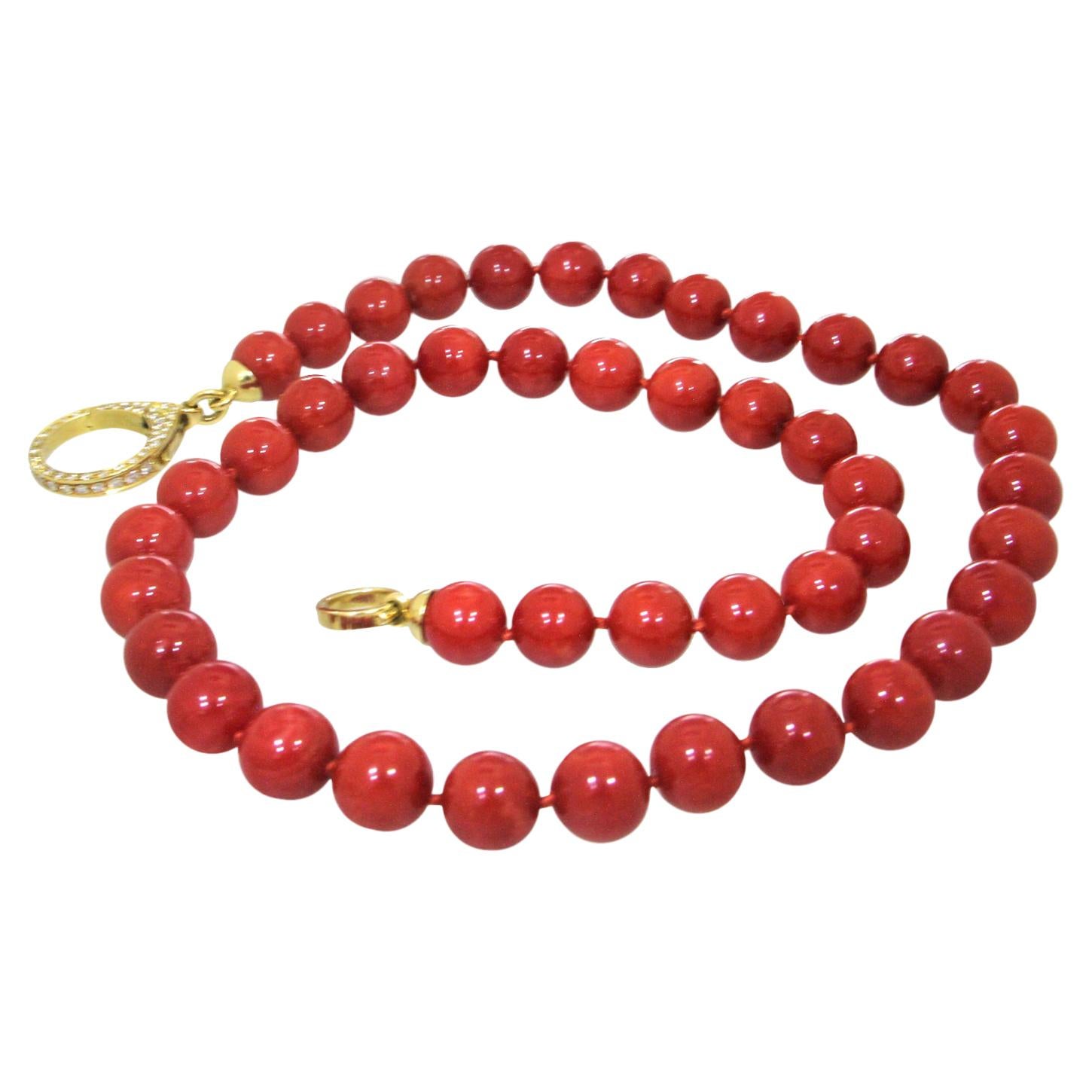 Pink Coral Beaded, 18 Karat Yellow Gold Necklace For Sale at 1stDibs